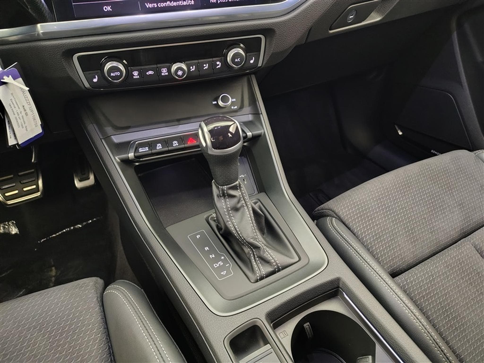Audi Q3 Sportback 35 TFSI S line (2023) - Photo 11