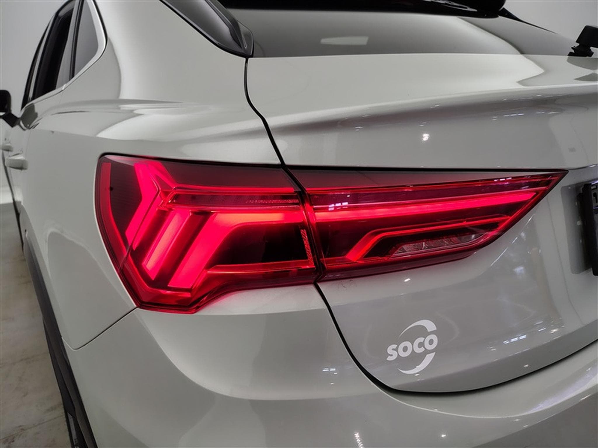 Audi Q3 Sportback 35 TFSI S line (2023) - Photo 15