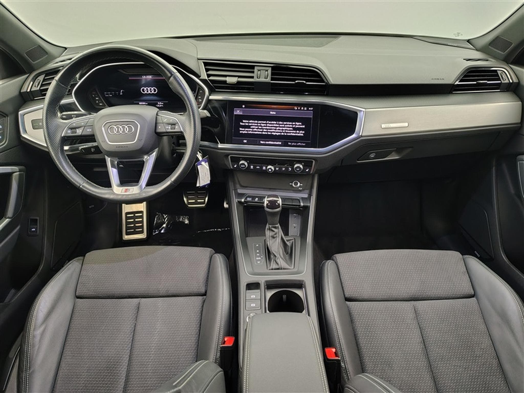 Audi Q3 Sportback 35 TFSI S line (2023) - Photo 8
