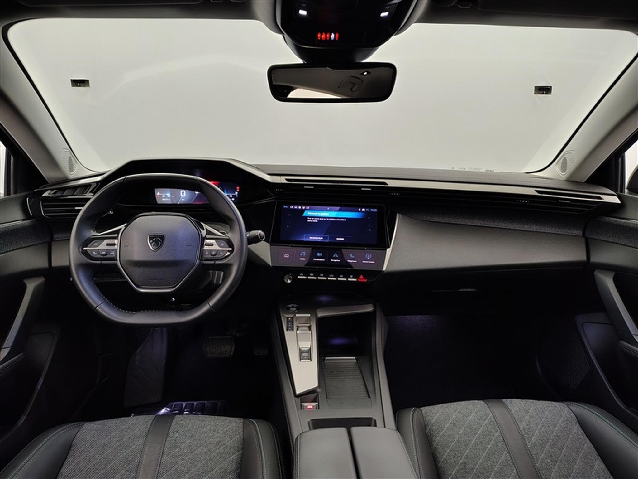 Peugeot 408 1.2 PureTech Allure e-DCS6 *NAVI/FULL LED/CAM360/JA17* (2024) - Photo 8