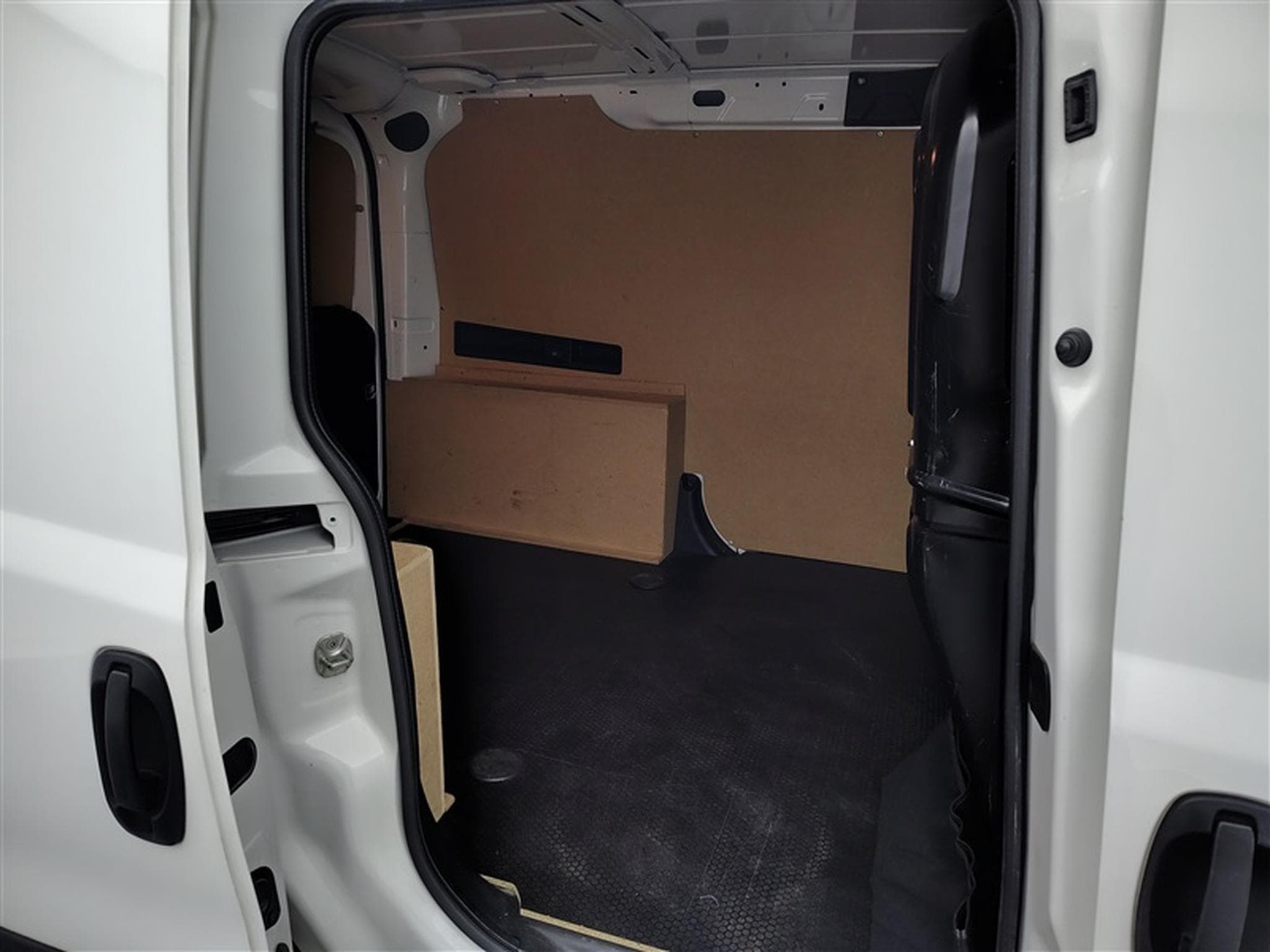 Fiat Doblo 1.6 MJET Cargo CLIM / CARPLAY (2023) - Photo 13