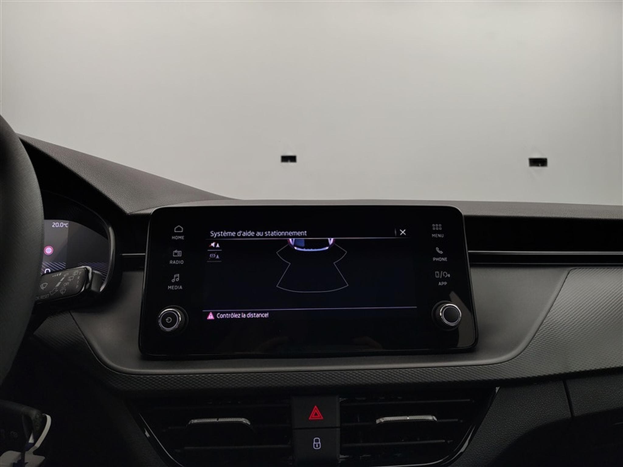 Skoda Scala 1.0 TSI 95cv Clever CARPLAY / FULL LED / PDC AR (2026) - Photo 17
