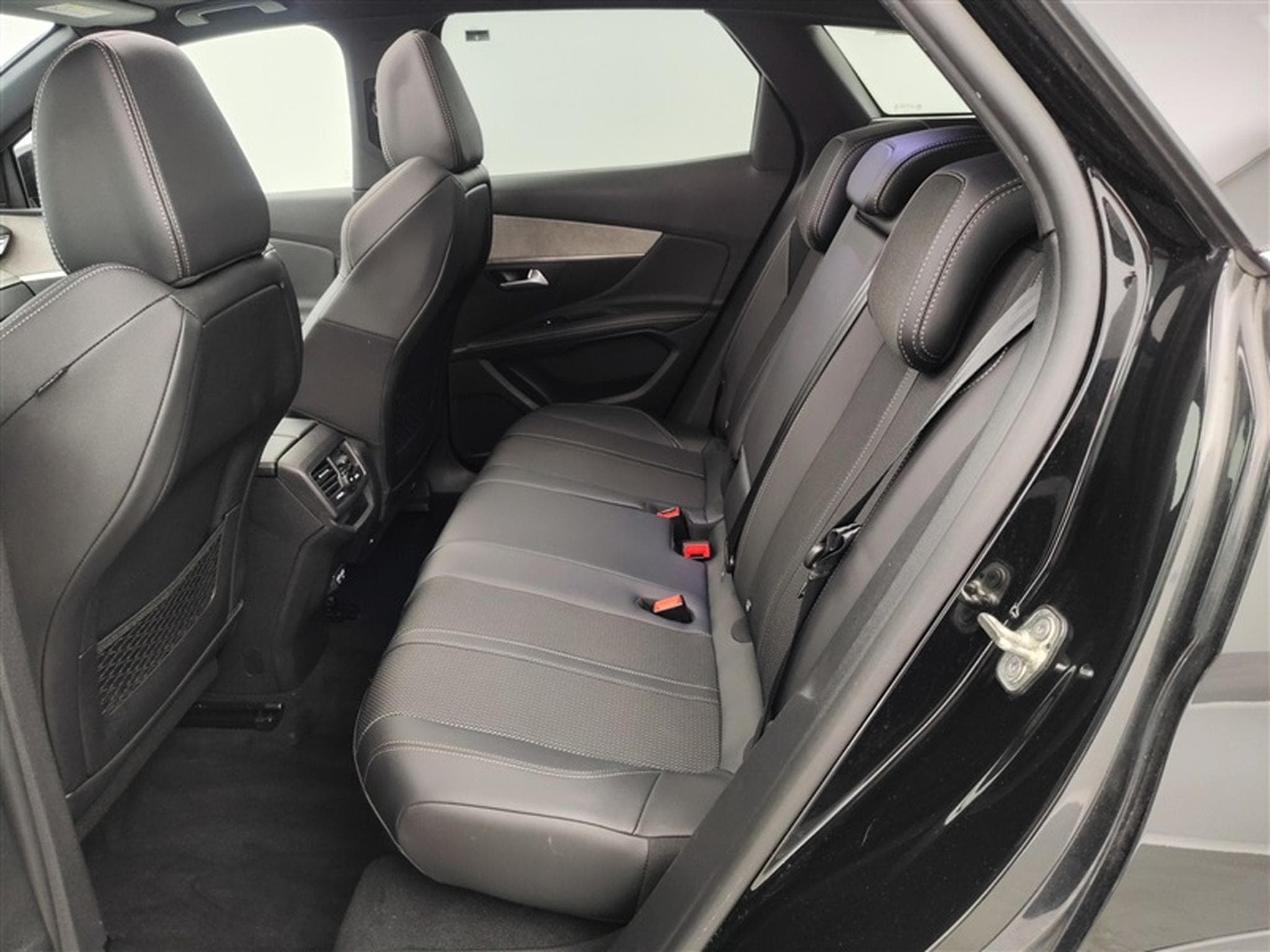 Peugeot 3008 1.2 PureTech 130Cv GT S-CUIR / NAVI /TO PANO/FULL LED (2022) - Photo 14