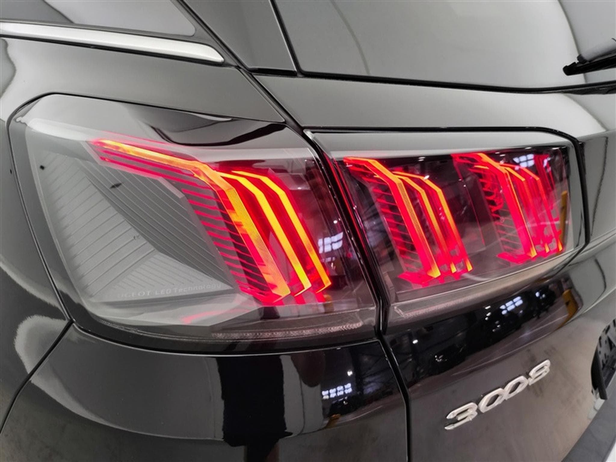 Peugeot 3008 1.2 PureTech 130Cv GT S-CUIR / NAVI /TO PANO/FULL LED (2022) - Photo 17