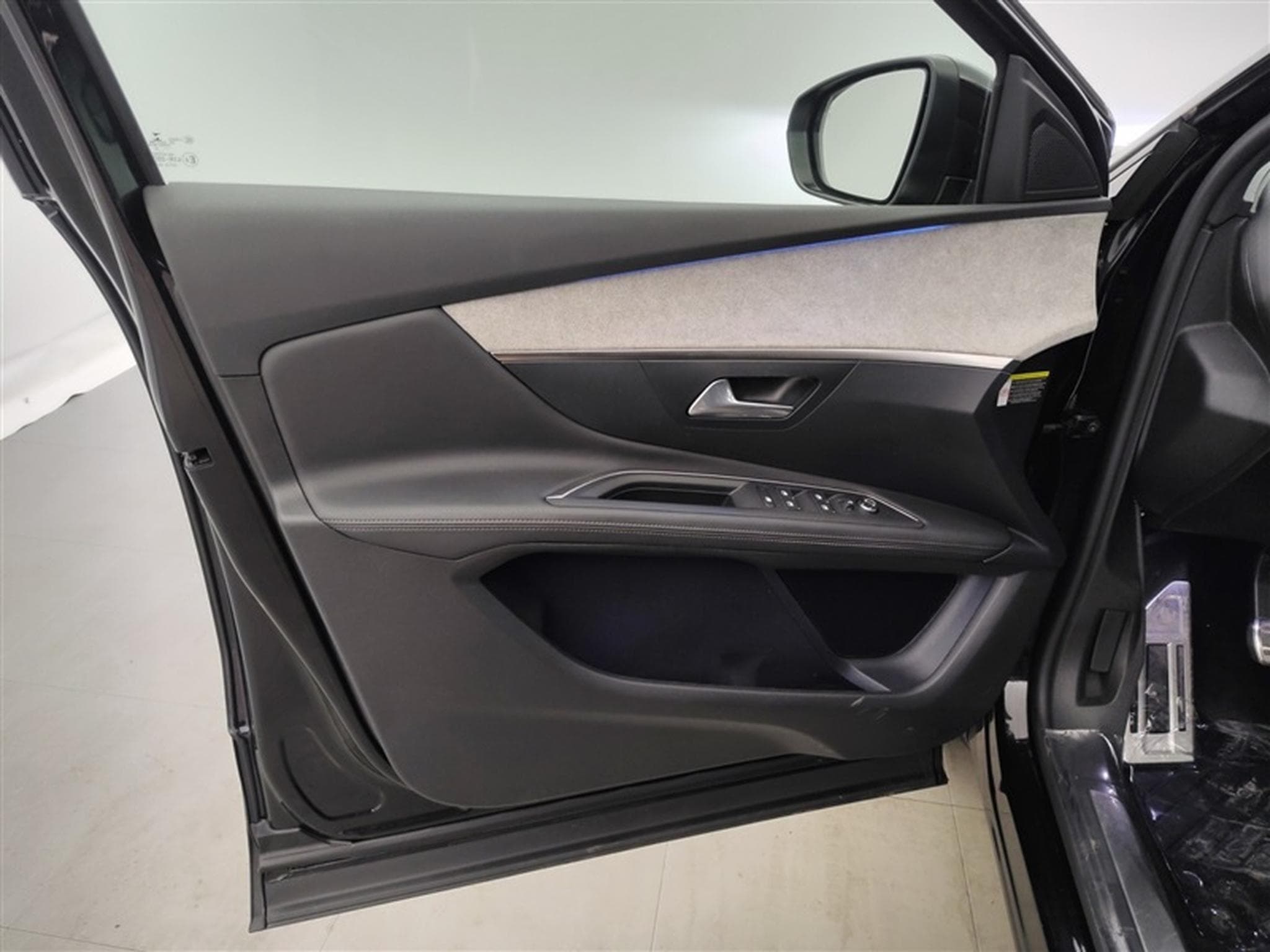 Peugeot 3008 1.2 PureTech 130Cv GT S-CUIR / NAVI /TO PANO/FULL LED (2022) - Photo 18