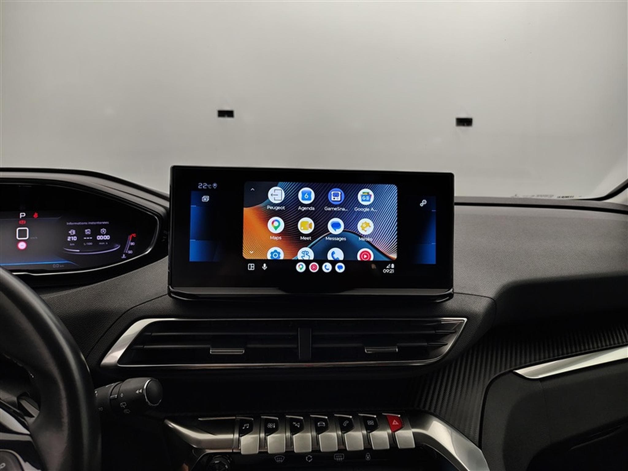 Peugeot 3008 1.5 DIESEL EAT8 Allure Pack S-CUIR / NAVI / FULL LED (2022) - Photo 20