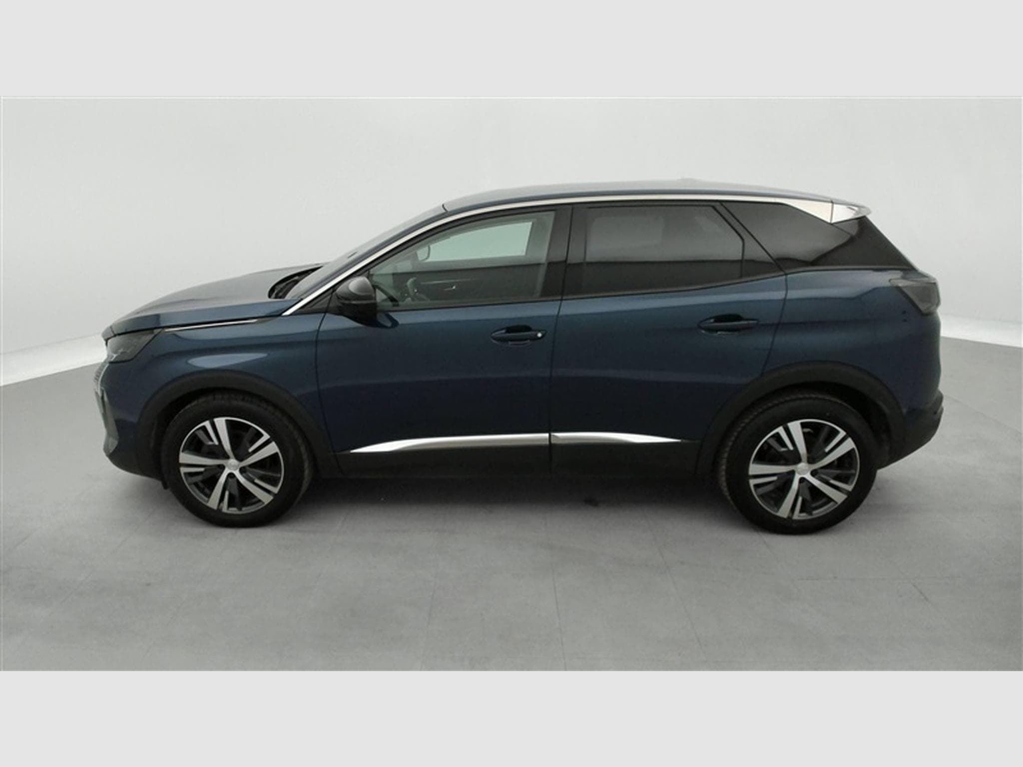 Peugeot 3008 1.5 DIESEL EAT8 Allure Pack S-CUIR / NAVI / FULL LED (2022) - Photo 3