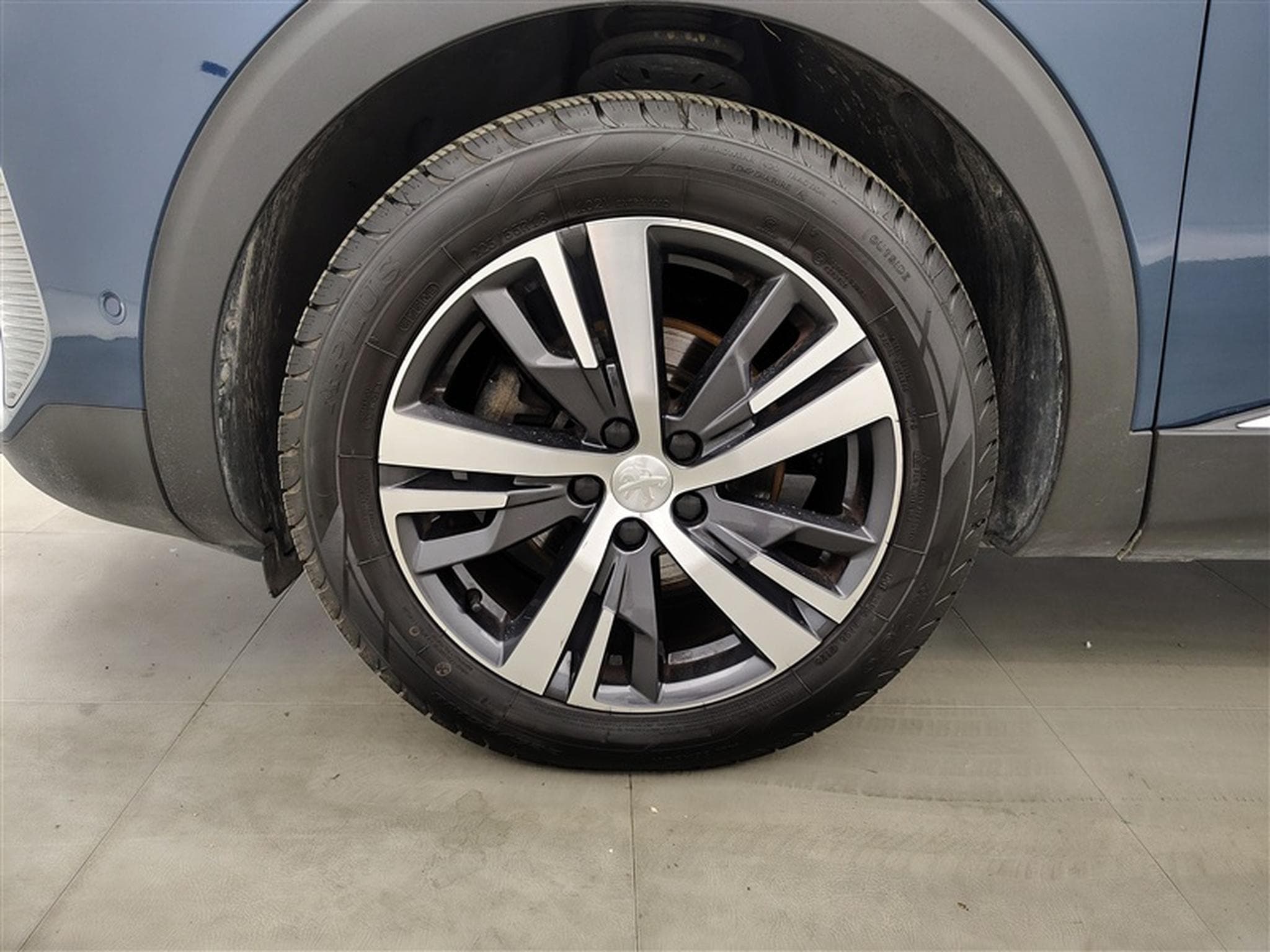 Peugeot 3008 1.5 DIESEL EAT8 Allure Pack S-CUIR / NAVI / FULL LED (2022) - Photo 6