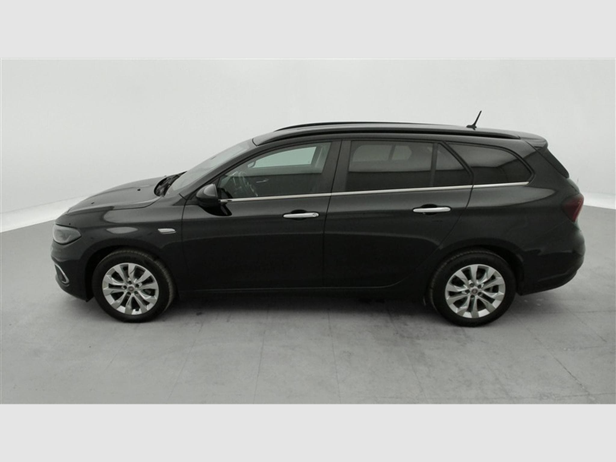 Fiat Tipo 1.6 MultiJet Lounge S&S (EU6d-TEMP) (2020) - Photo 3