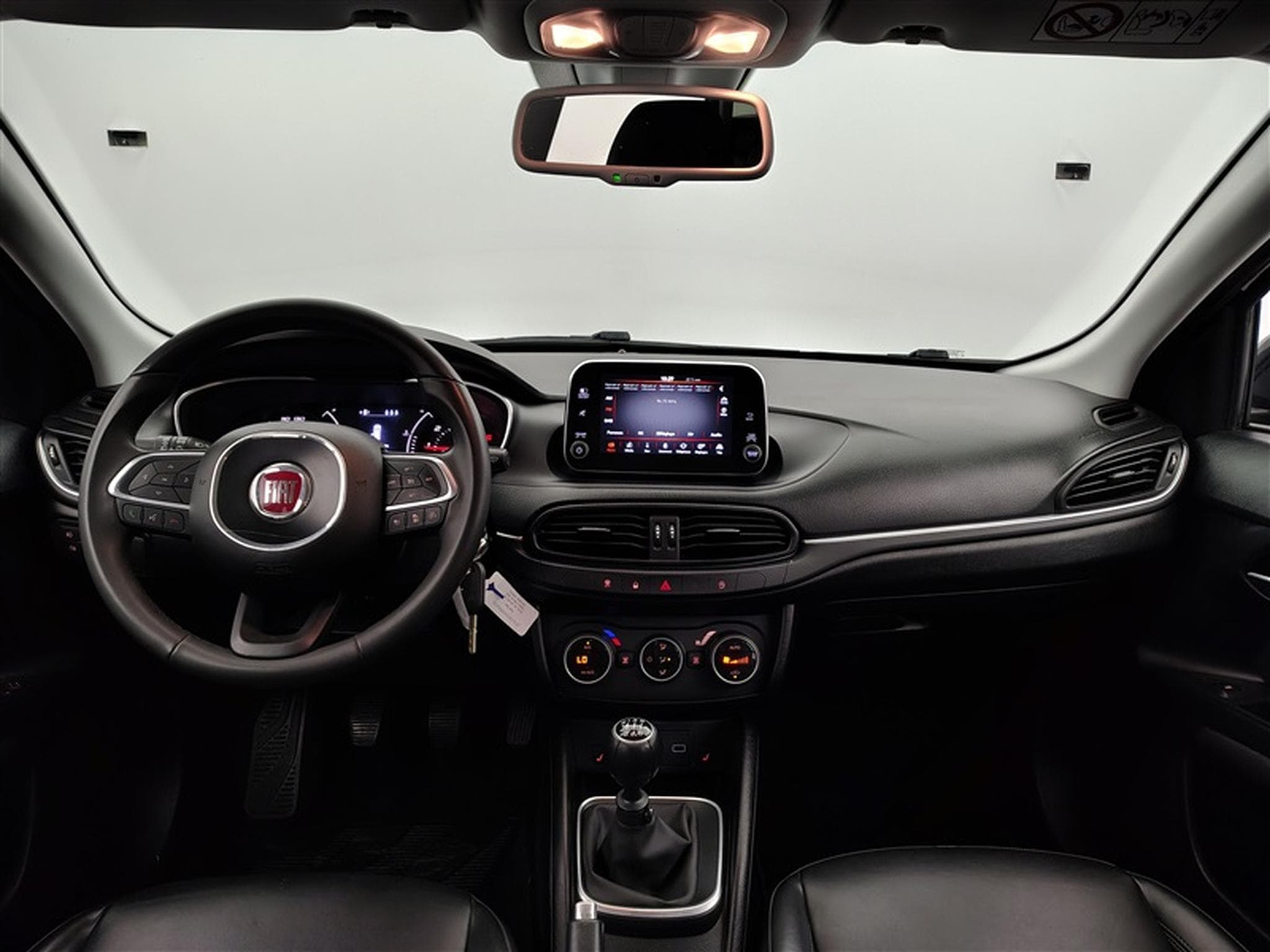 Fiat Tipo 1.6 MultiJet Lounge S&S (EU6d-TEMP) (2020) - Photo 8