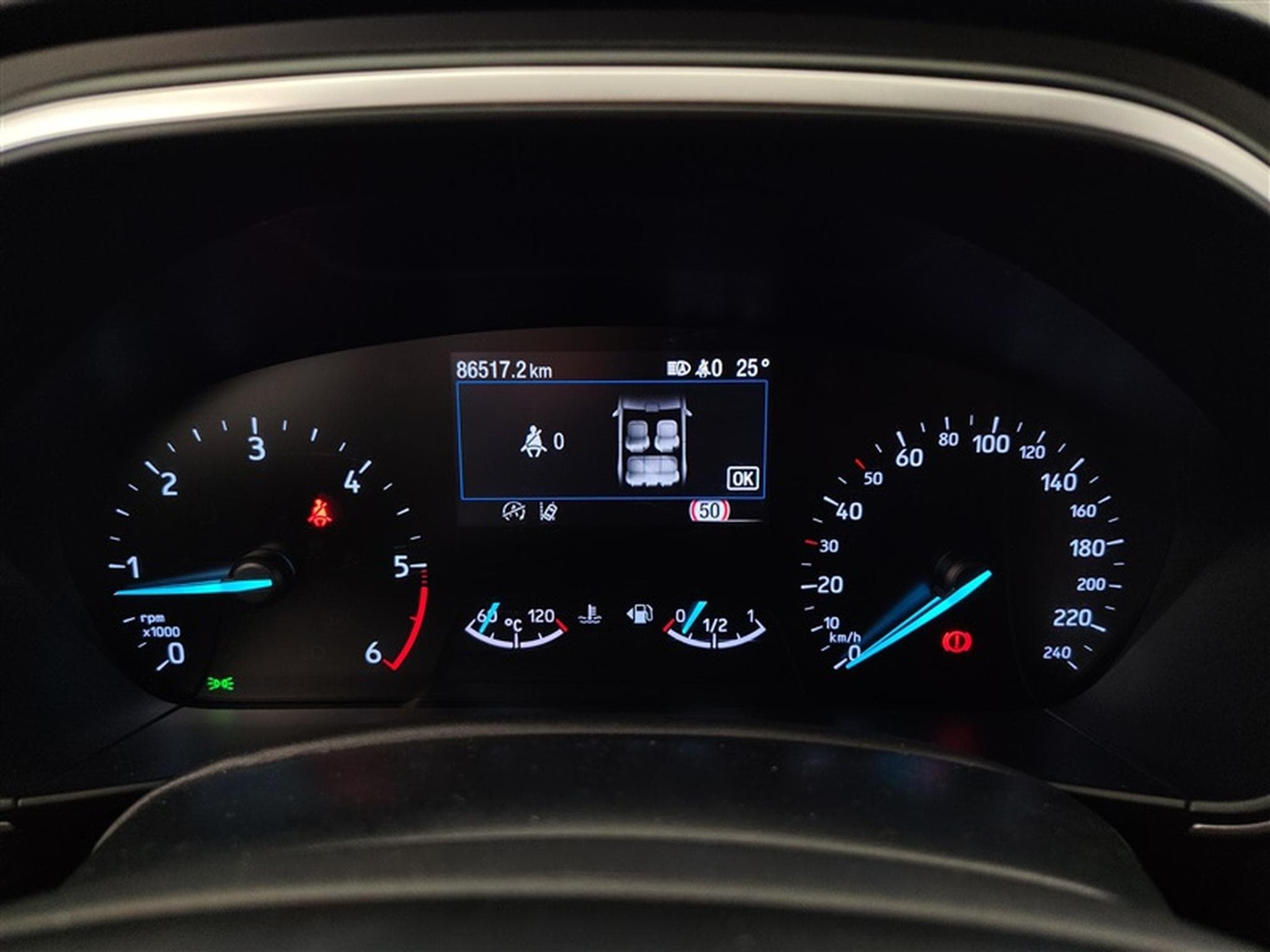 Ford Focus Active 1.5 EcoBlue X (EU6d) (2021) - Photo 10