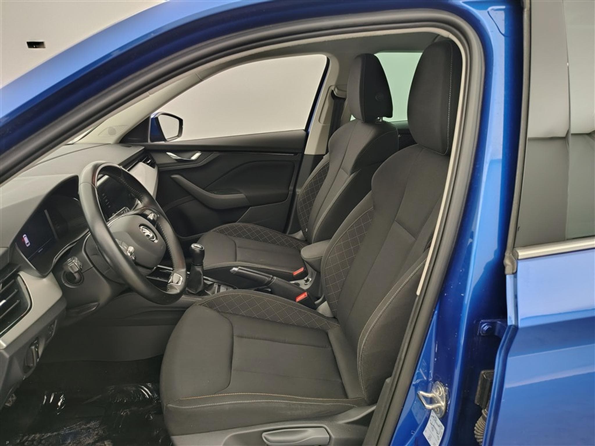 Skoda Kamiq 1.0 TSI Ambition (2022) - Photo 7