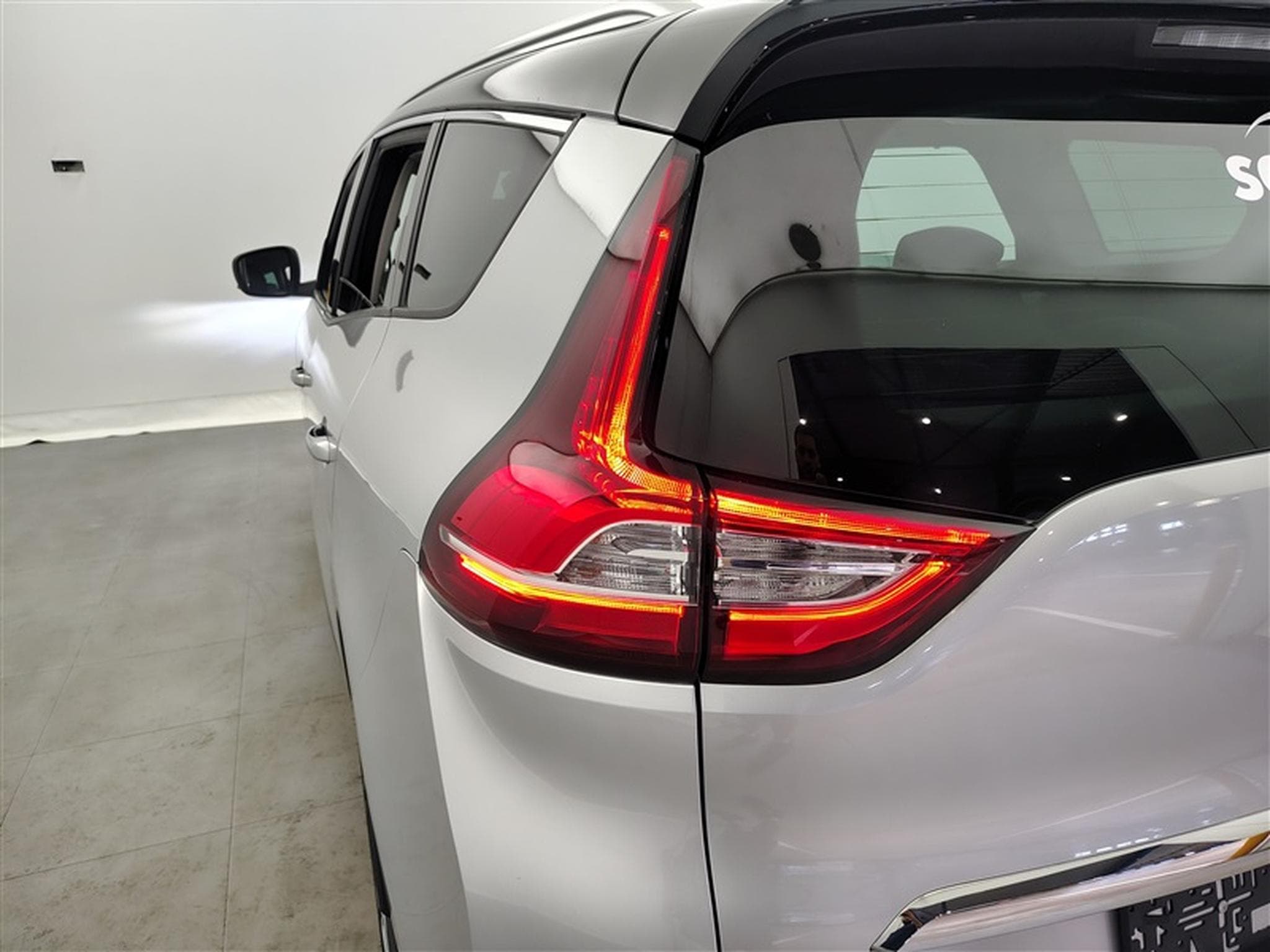 Renault Scenic 1.33 TCe Intens EDC 7 Pl  Navi / Led / PDC av+ar (2023) - Foto 16