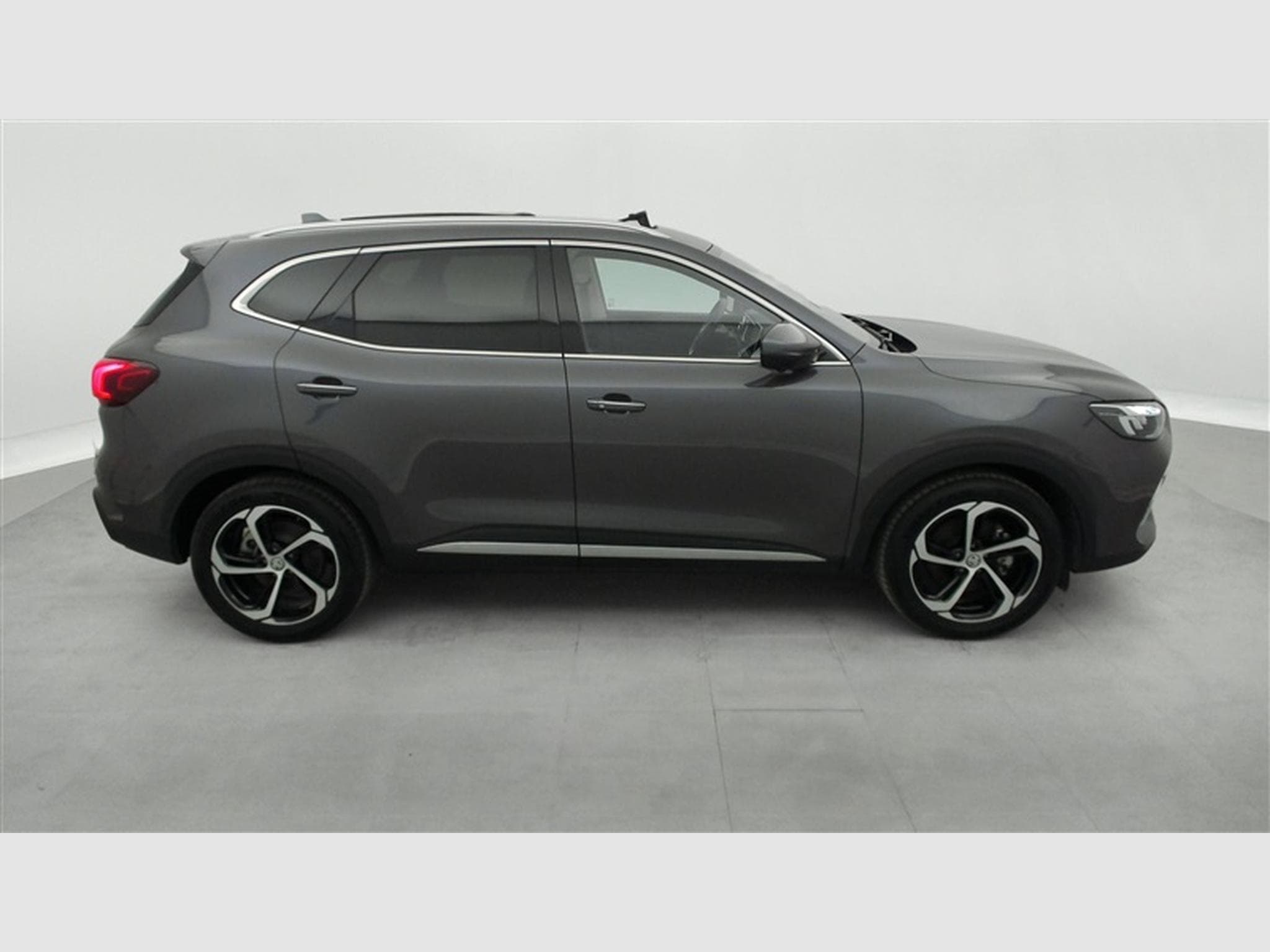 MG HS 1.5 T-GDi 160cv Luxury NAVI / FULL LED / CUIR / PANO (2024) - Photo 25