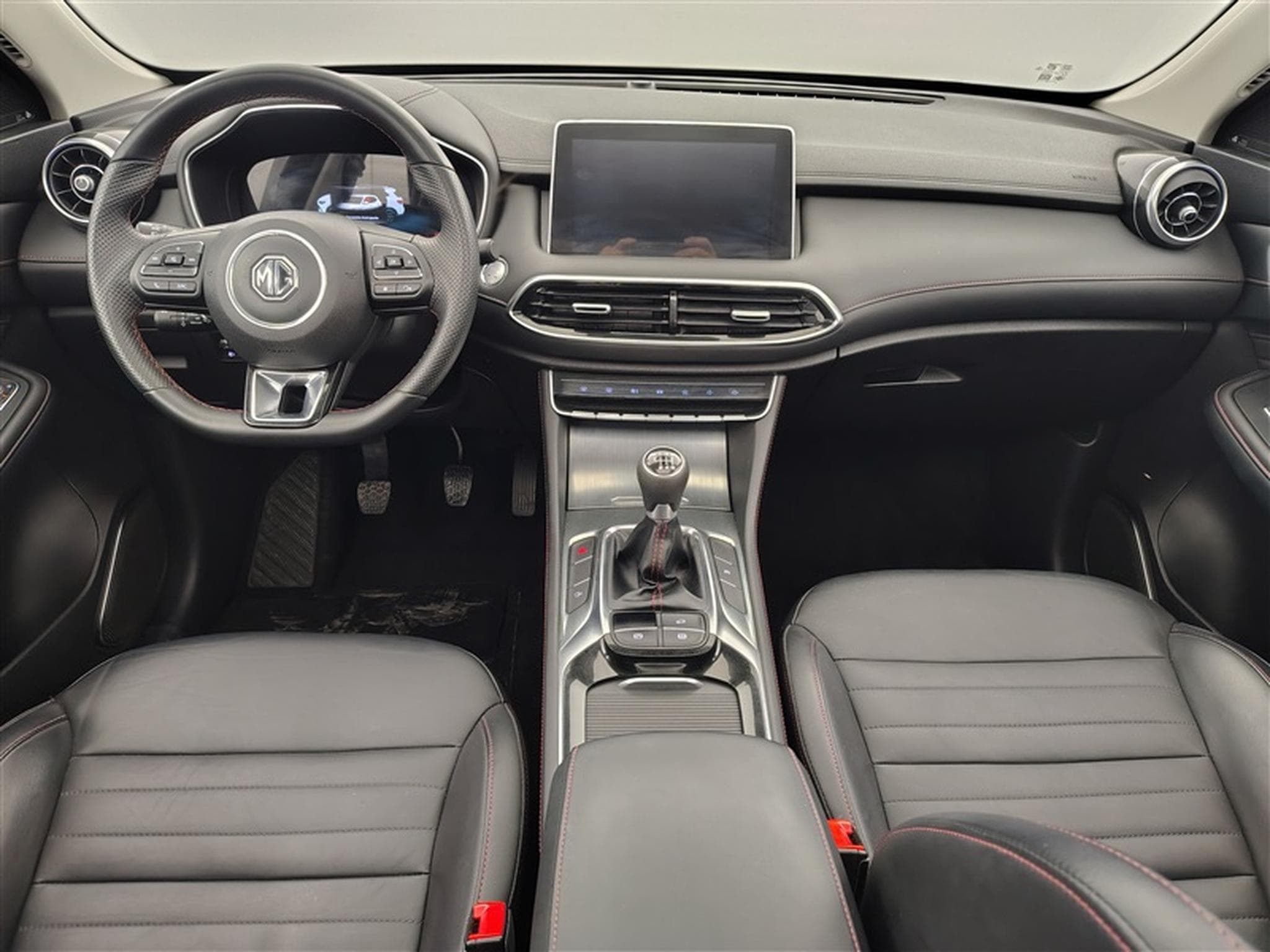 MG HS 1.5 T-GDi 160cv Luxury NAVI / FULL LED / CUIR / PANO (2024) - Photo 8