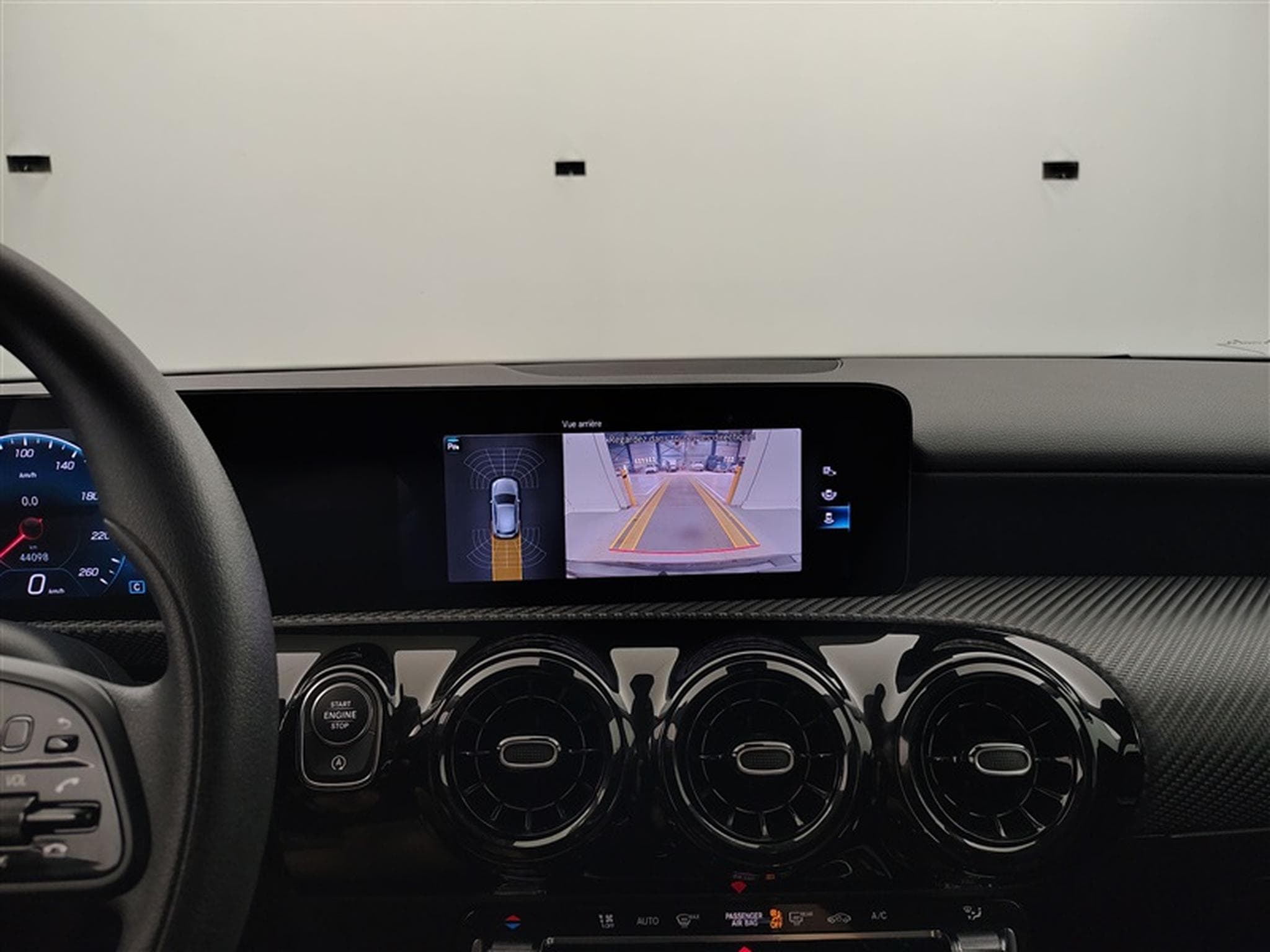 Mercedes A 160 A 160 Business NAVI/PDC AV AR (2022) - Photo 18