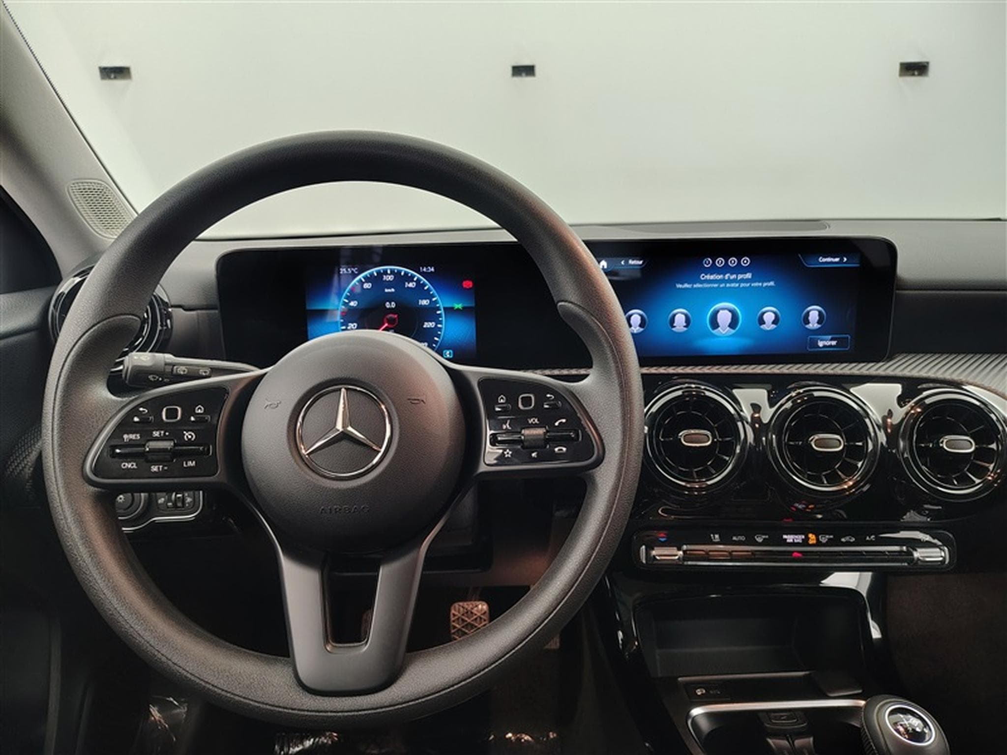 Mercedes A 160 A 160 Business NAVI/PDC AV AR (2022) - Photo 9