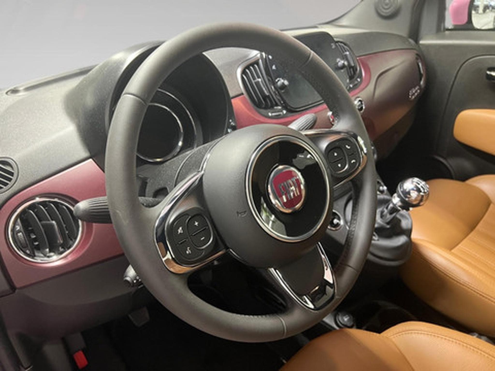 Fiat 500 1.0 Hybrid 70 Dolce Vita (2020) - Photo 18
