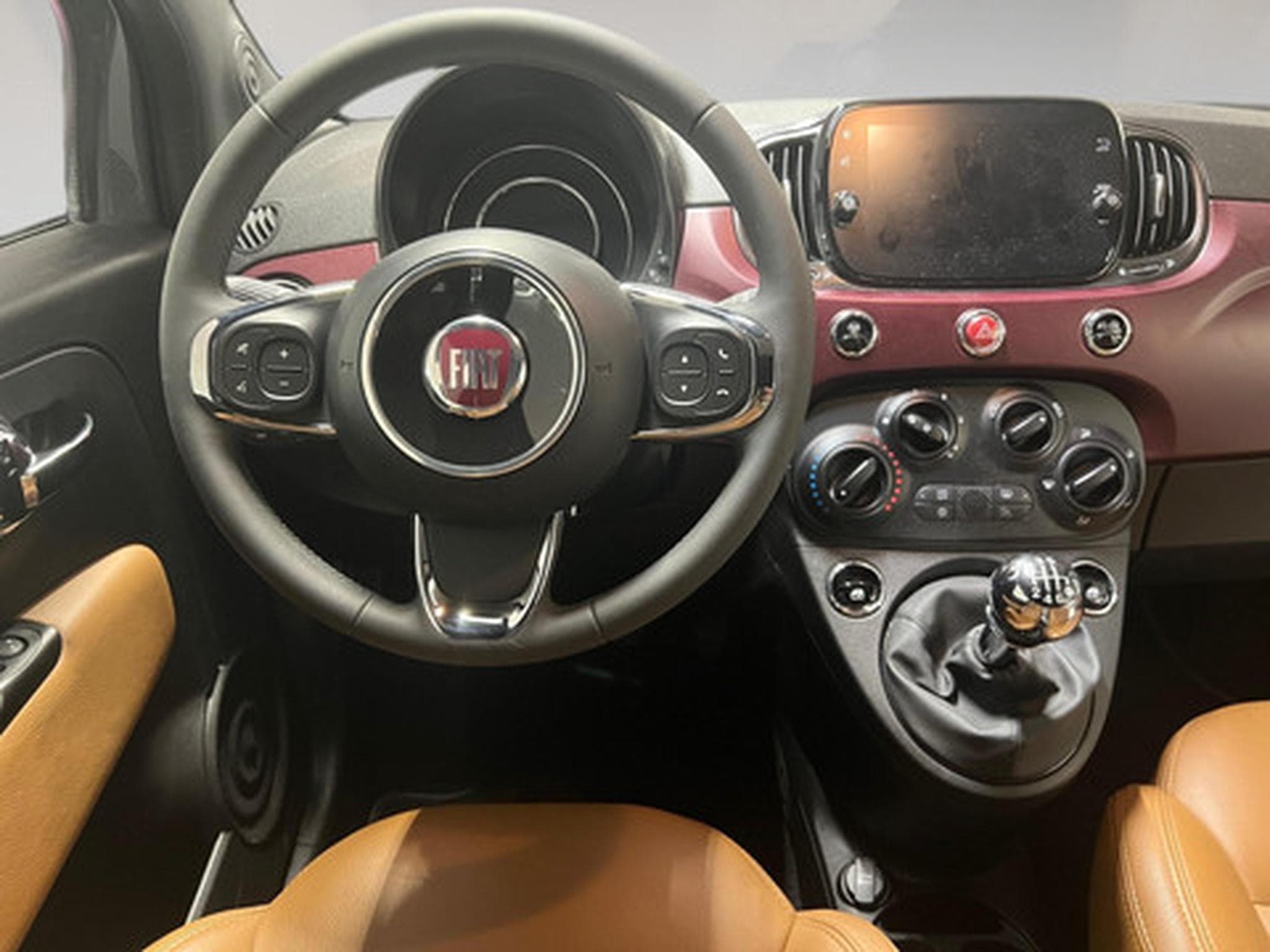 Fiat 500 1.0 Hybrid 70 Dolce Vita (2020) - Photo 21