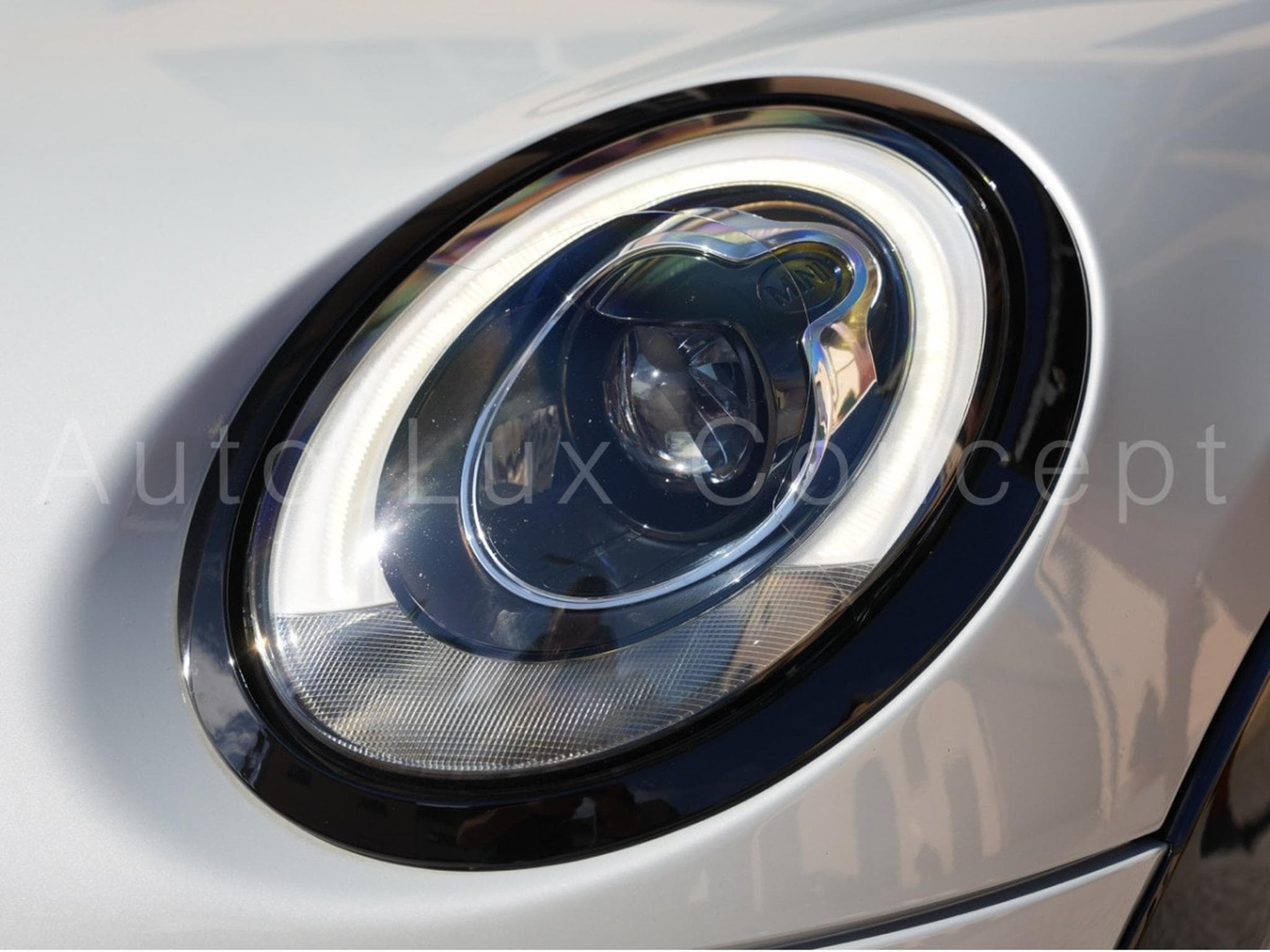 Mini Cooper S 5 portes (2016) - Photo 10