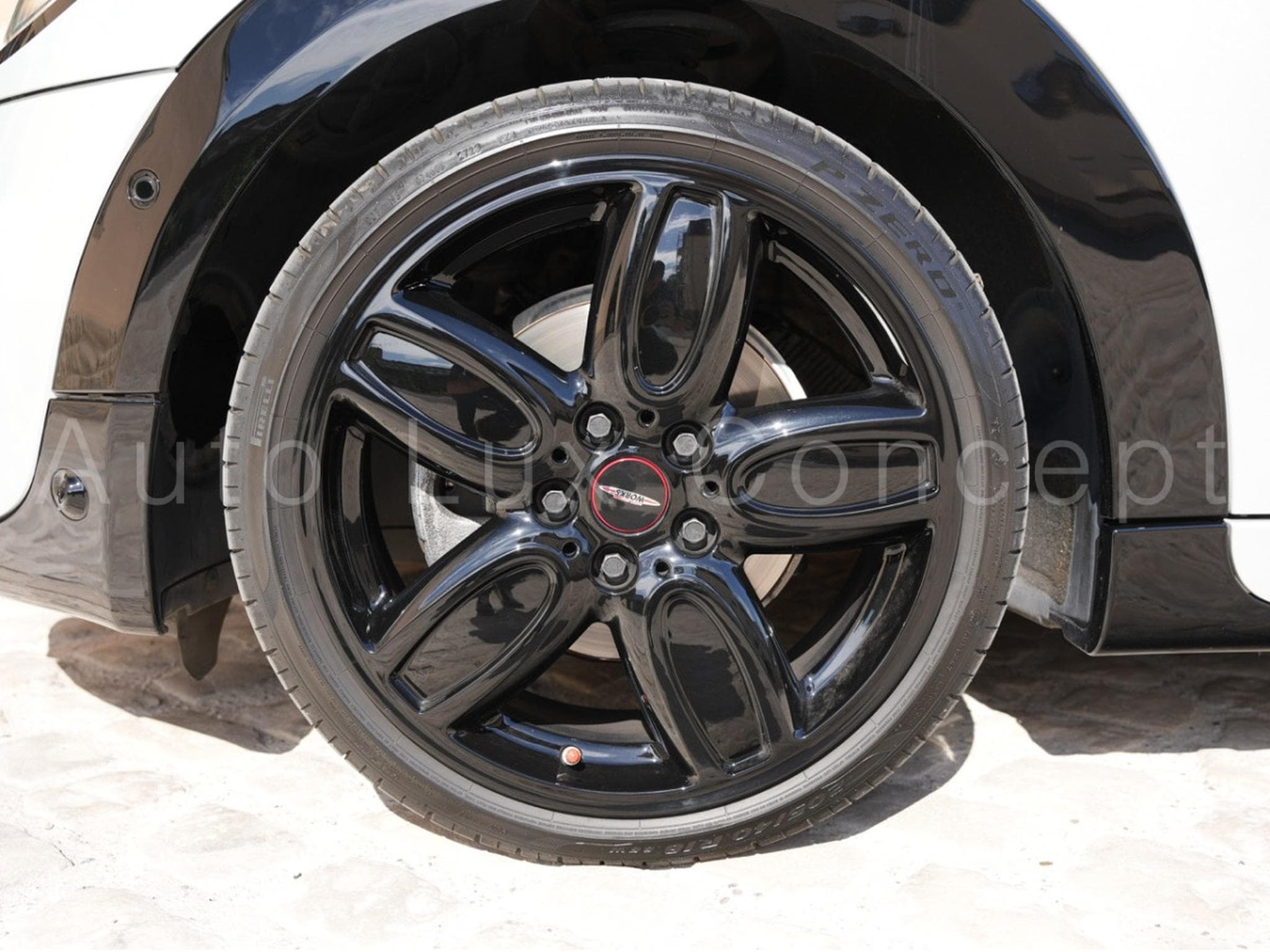 Mini Cooper S 5 portes (2016) - Photo 11