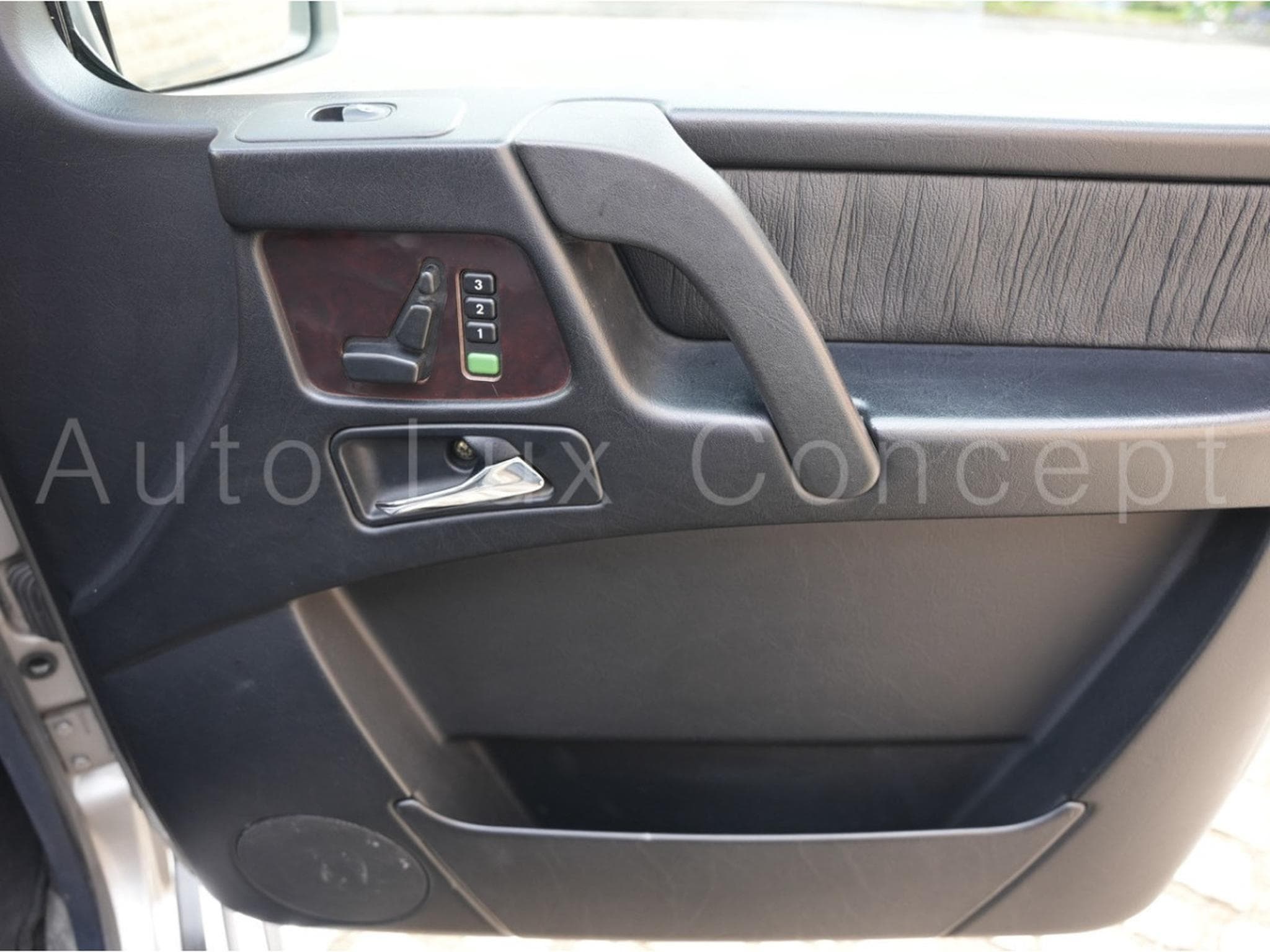 Mercedes G 400 CDI Station Wagon Court (2003) - Photo 27