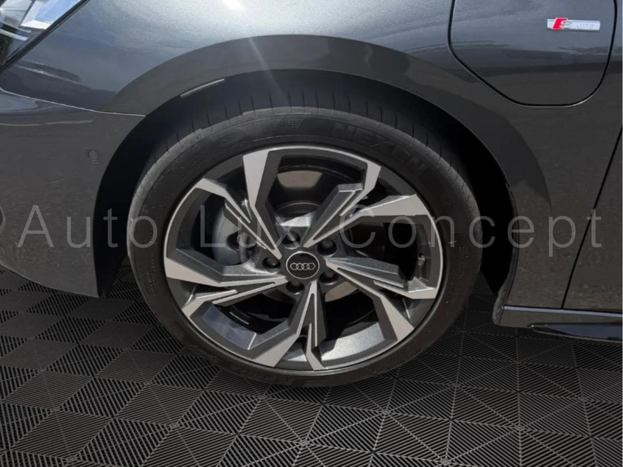 Audi A3 Sportback 40 TFSI e S line (2025) - Photo 11