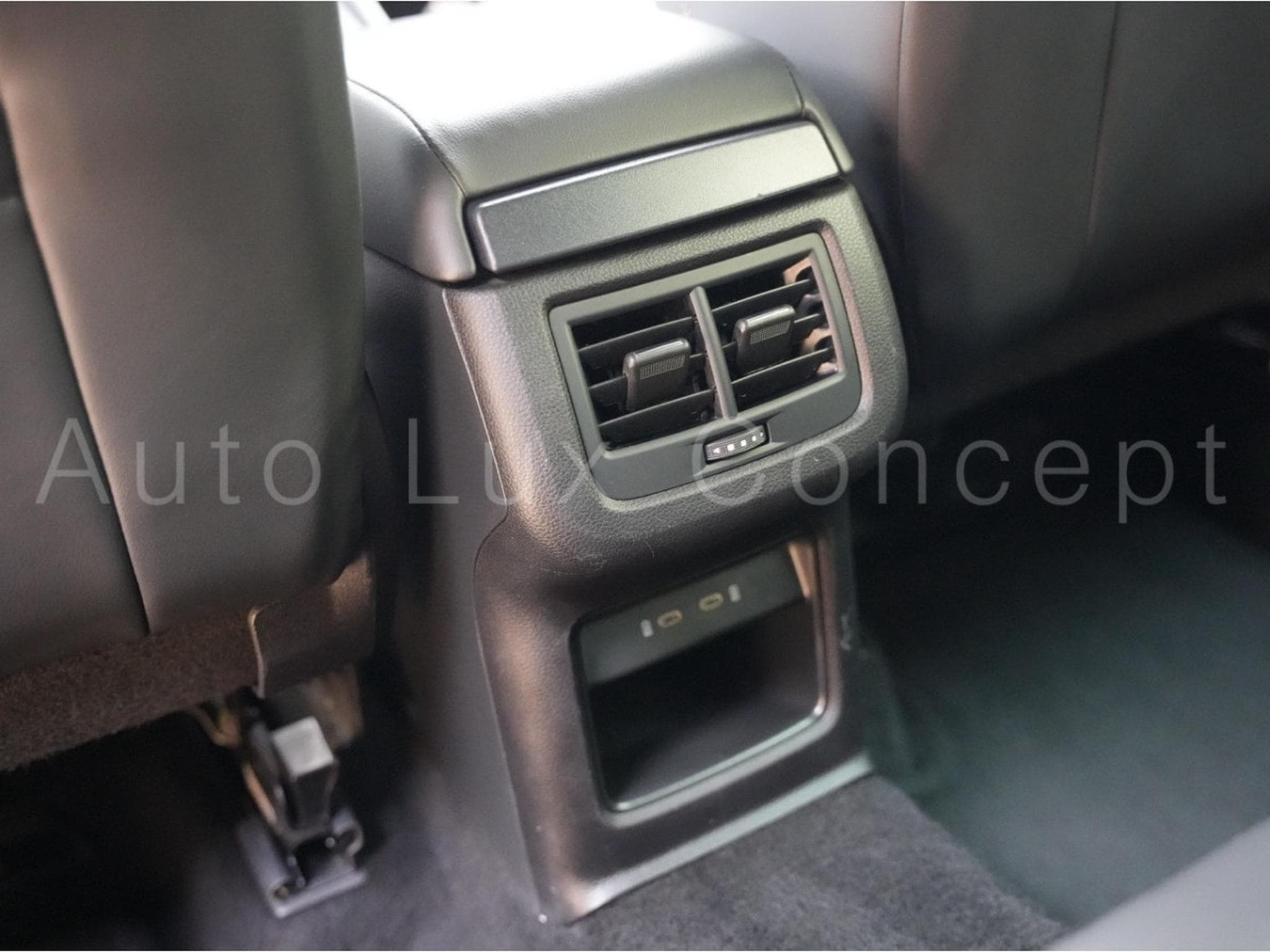 Cupra Ateca 2.0 TSI 4Drive 300 ch DSG 7 (2020) - Photo 21