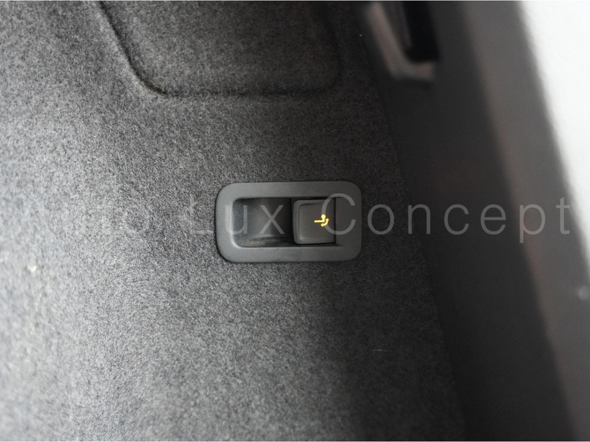 Cupra Ateca 2.0 TSI 4Drive 300 ch DSG 7 (2020) - Photo 23
