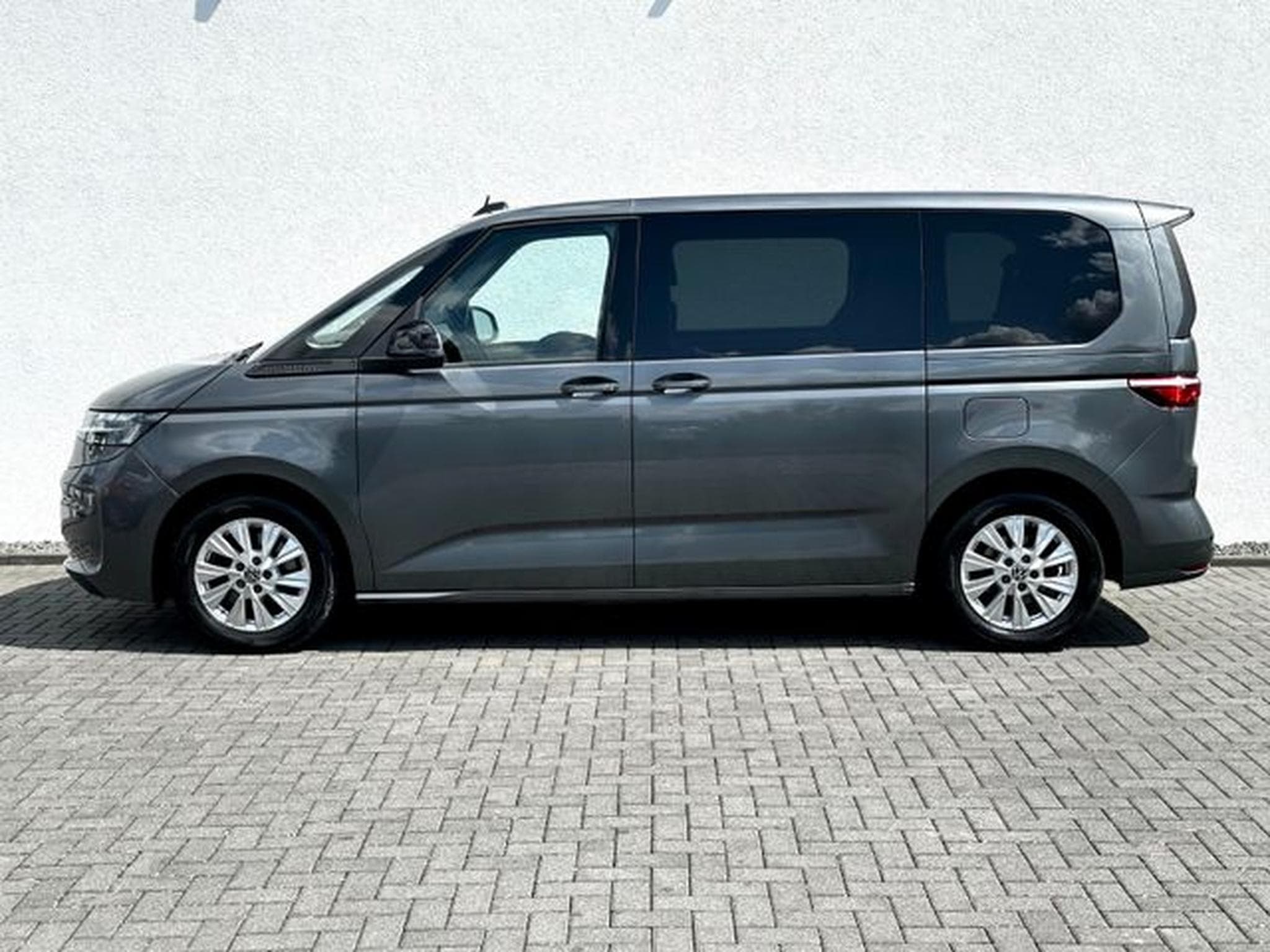 VW T7 T7 Multivan Life *Garantie*7Sitzer*Unfallfrei* (2024) - Photo 8