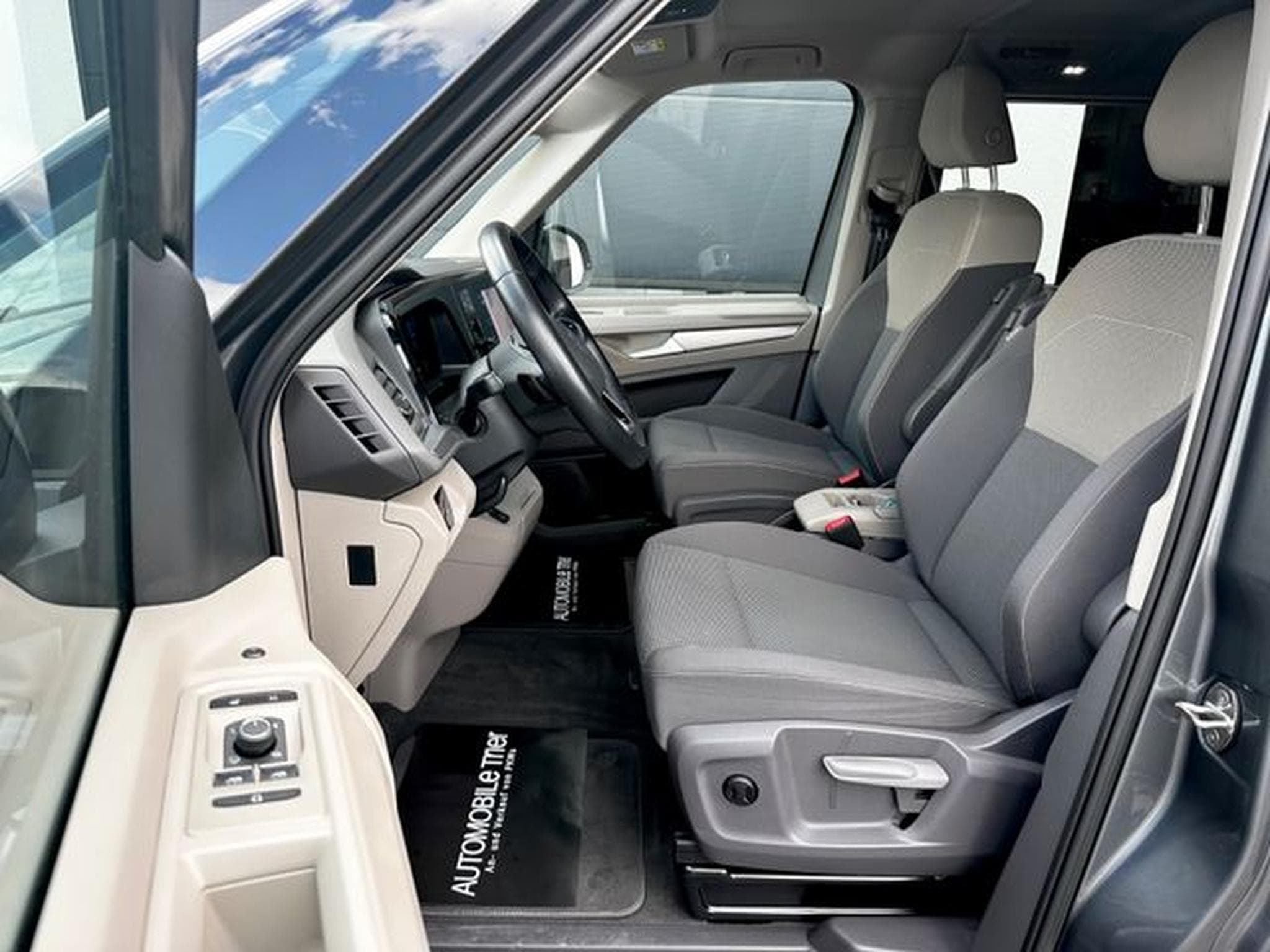 VW T7 T7 Multivan Life *Garantie*7Sitzer*Unfallfrei* (2024) - Photo 9