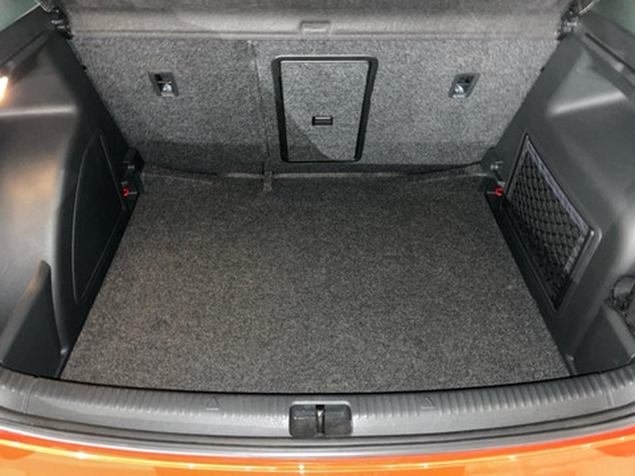 Skoda Rapid 1.6 TDI MONTE CARLO (2015) - Photo 12