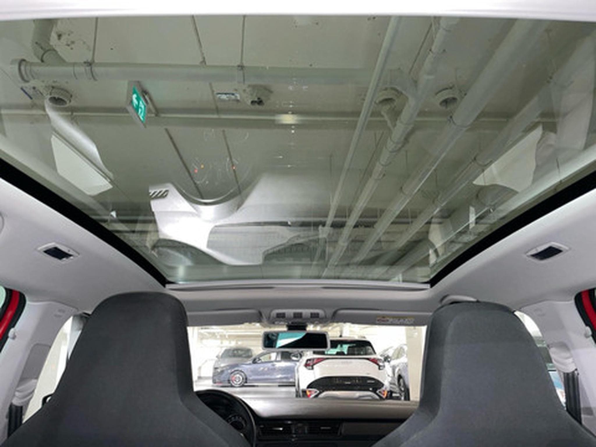 Skoda Rapid 1.6 TDI MONTE CARLO (2015) - Photo 14