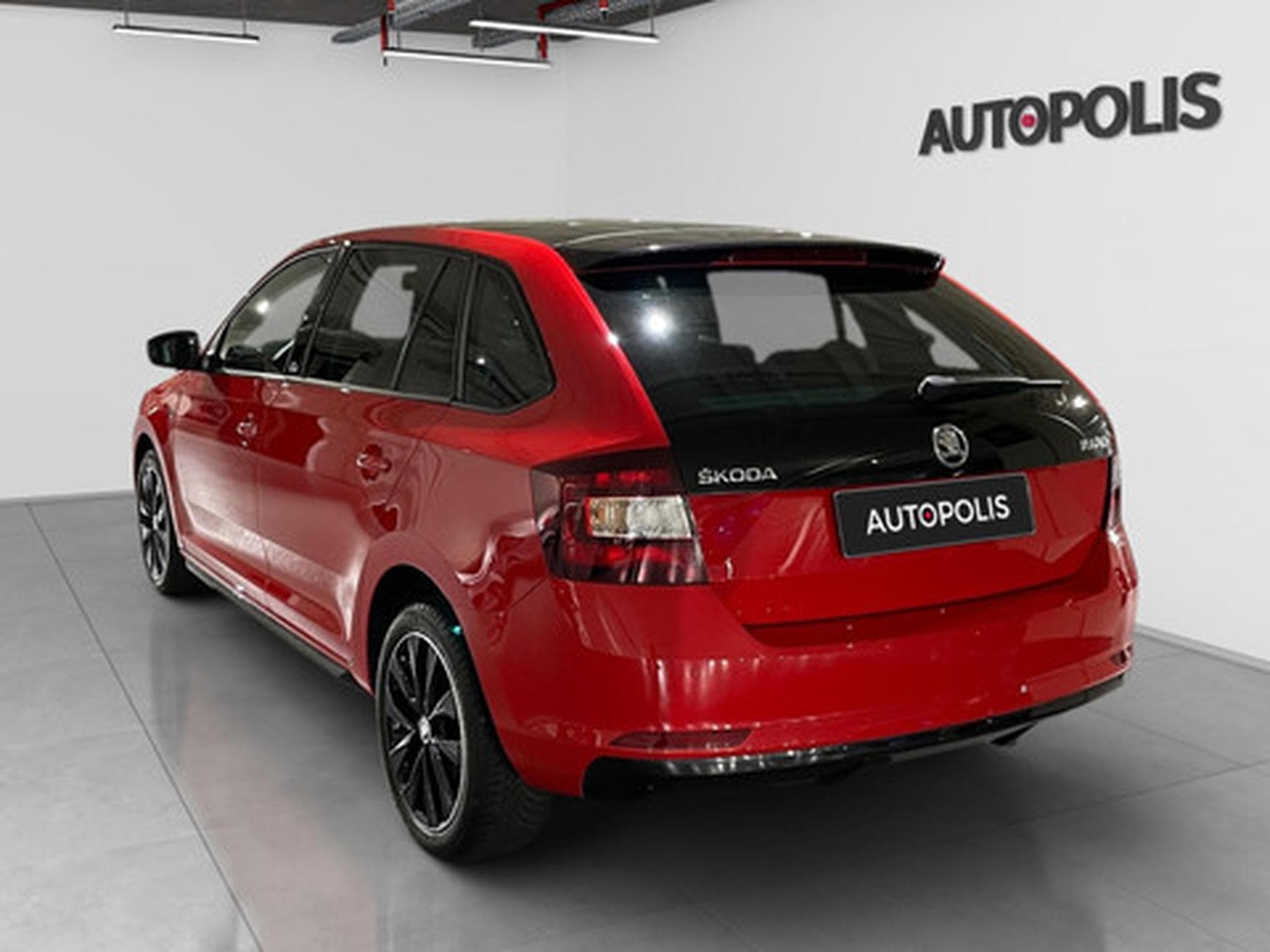 Skoda Rapid 1.6 TDI MONTE CARLO (2015) - Photo 20