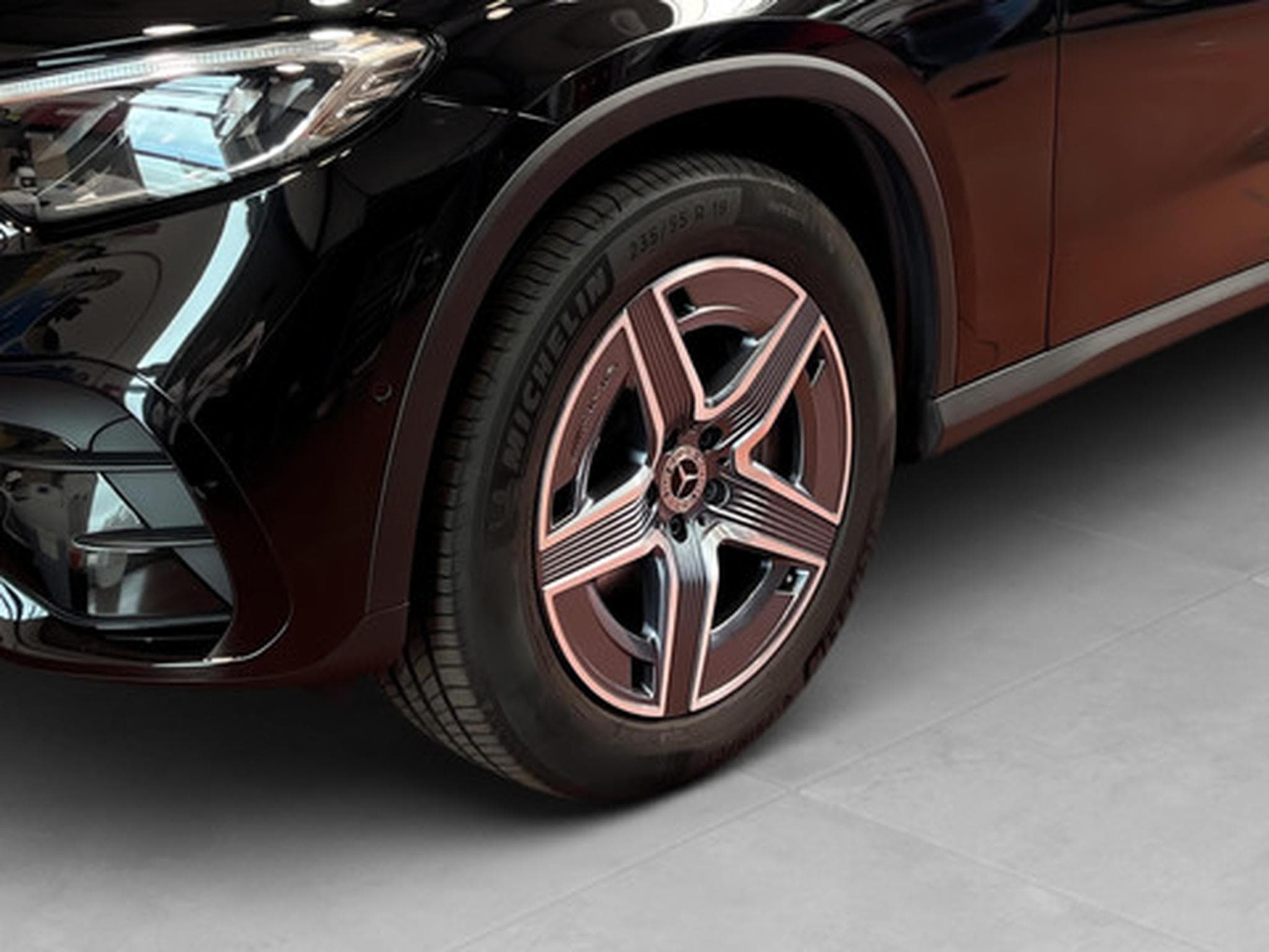 Mercedes GLC 300 2.0 d 4MATIC AMG Line (2025) - Photo 13