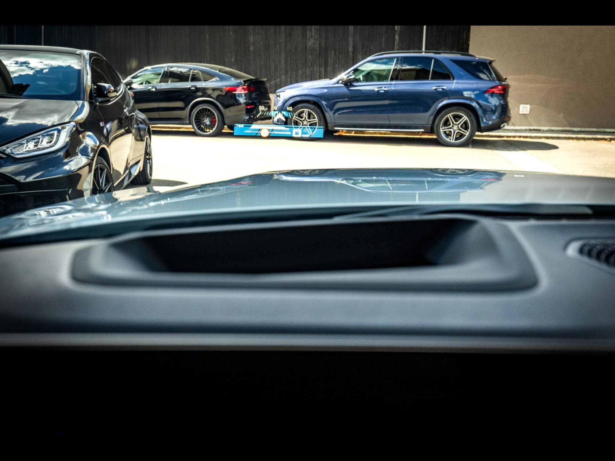 BMW M2 COUPE (G87) – BROOKLYN GRAU METALLIC (2024) - Foto 17