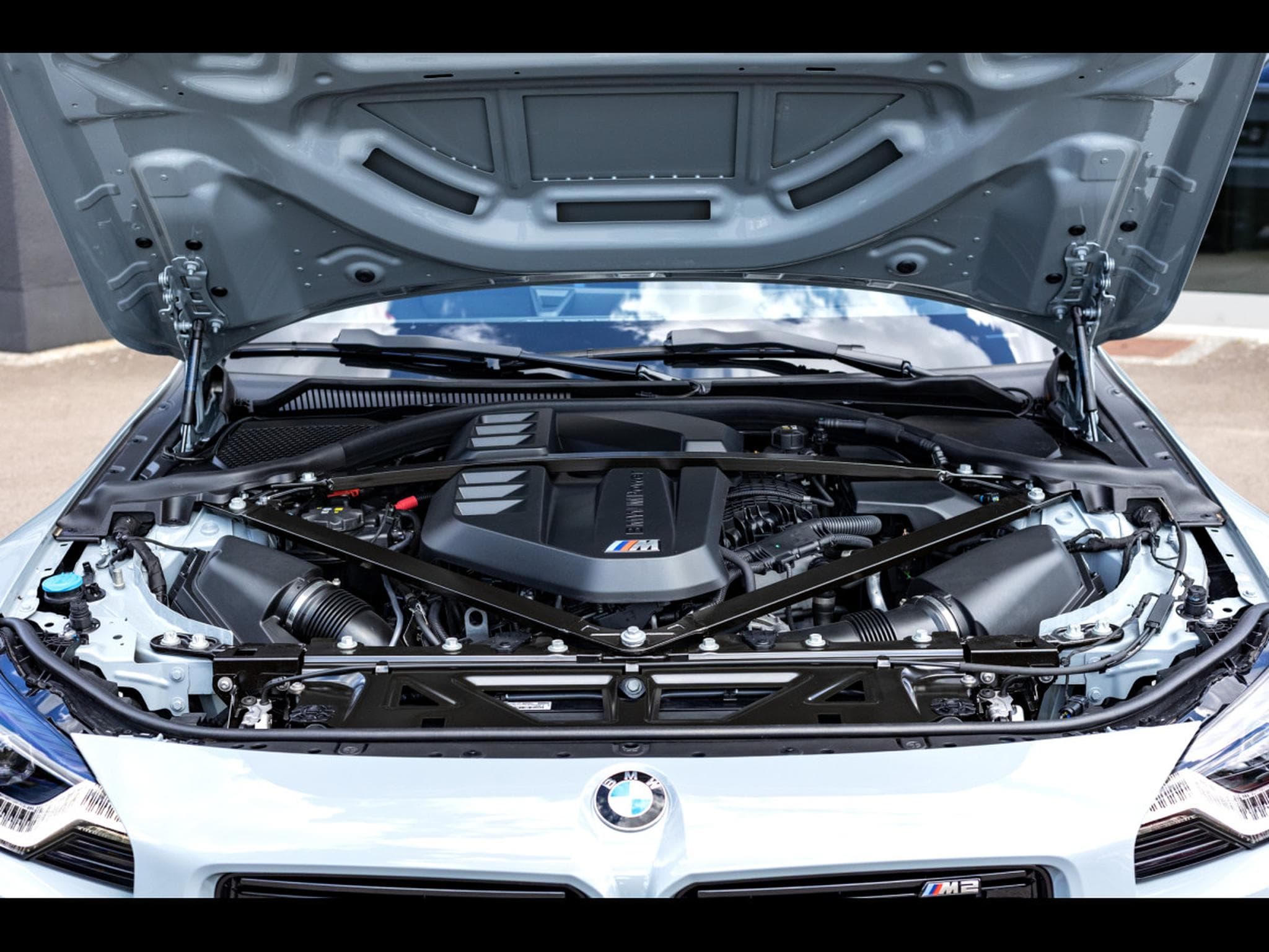 BMW M2 COUPE (G87) – BROOKLYN GRAU METALLIC (2024) - Foto 19