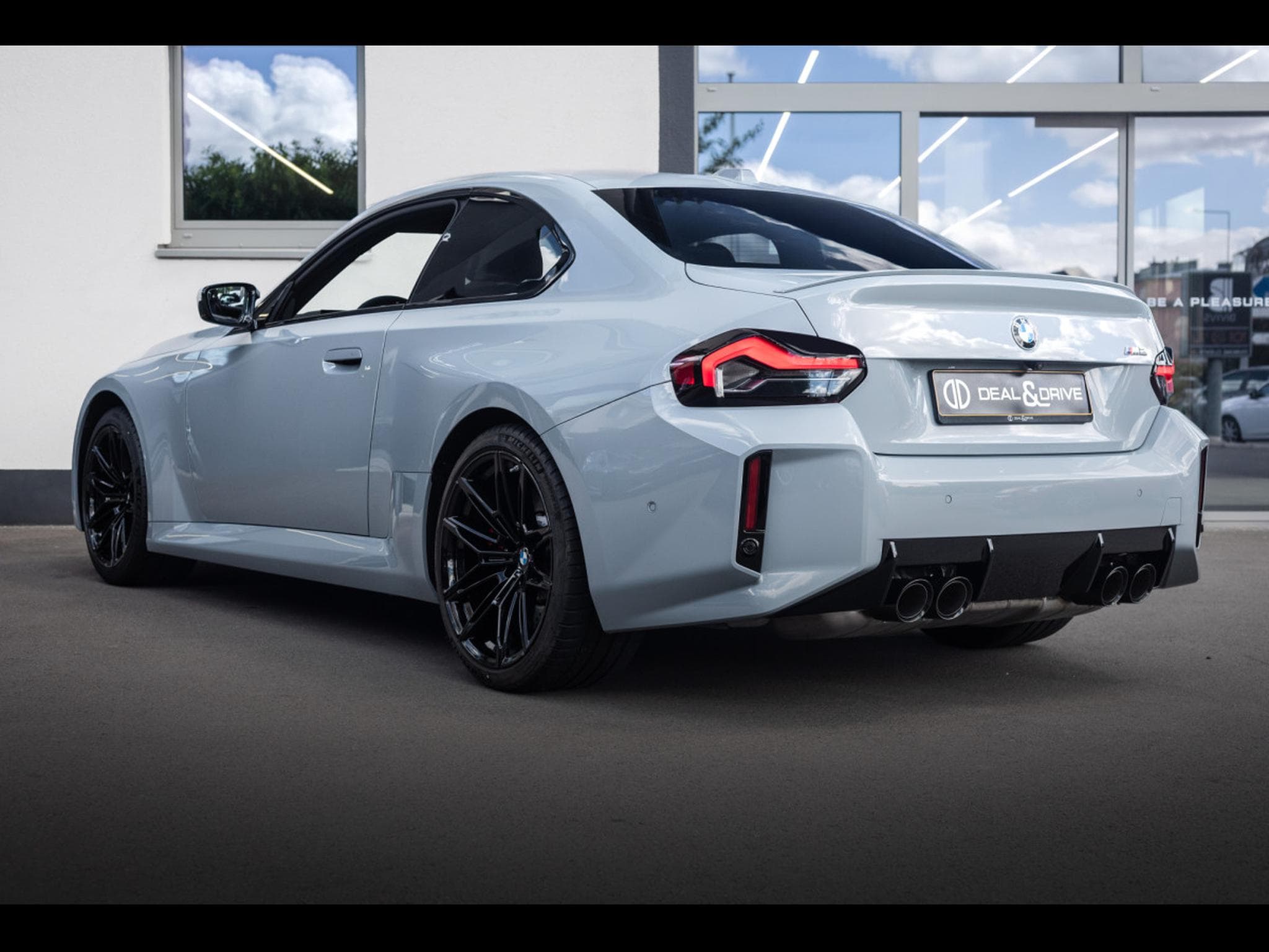 BMW M2 COUPE (G87) – BROOKLYN GRAU METALLIC (2024) - Foto 3