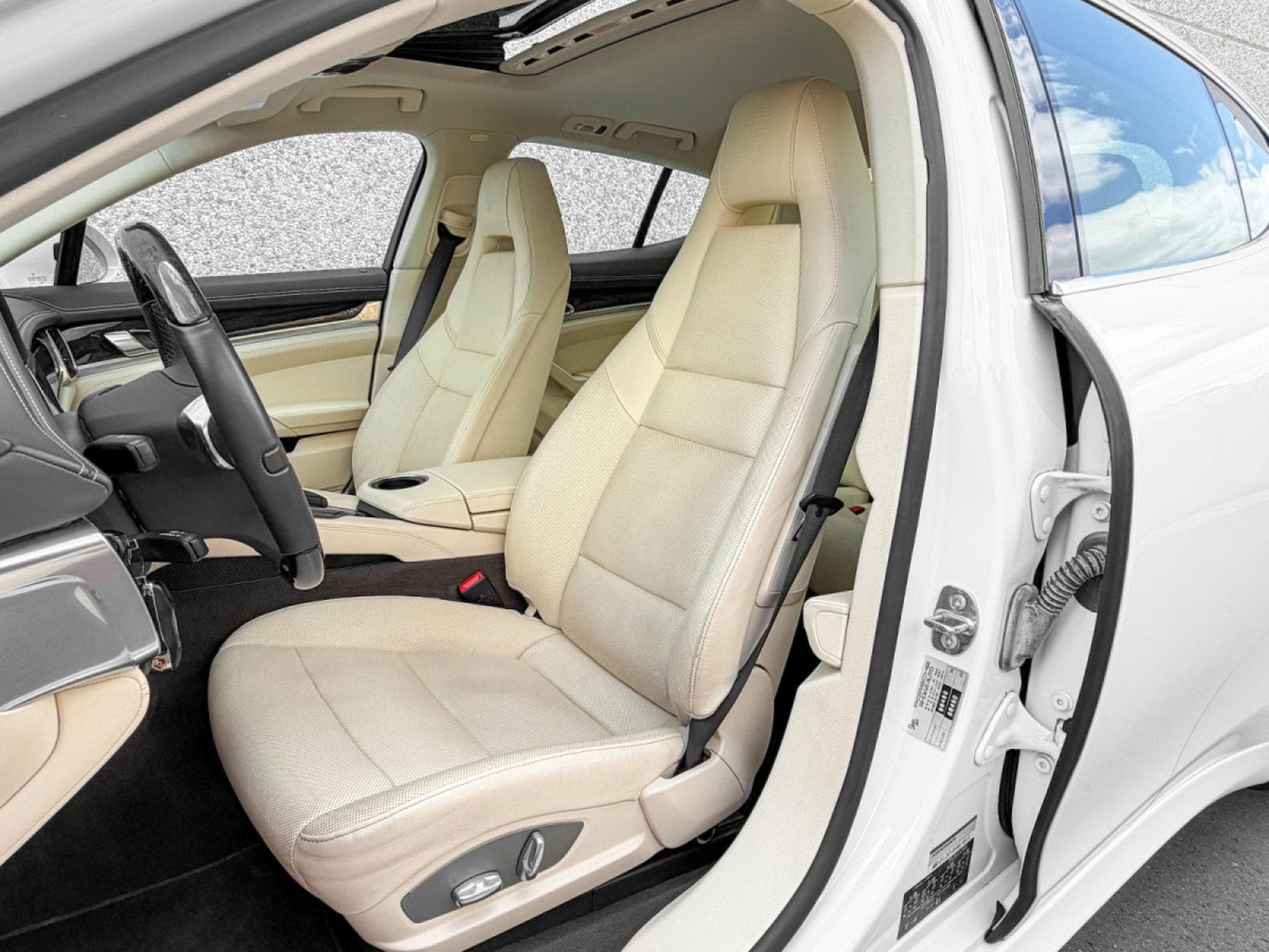 Porsche Panamera Panamera E-Hybrid S /20/Bi-Xenon/PANO/360°/Leder (2014) - Photo 4