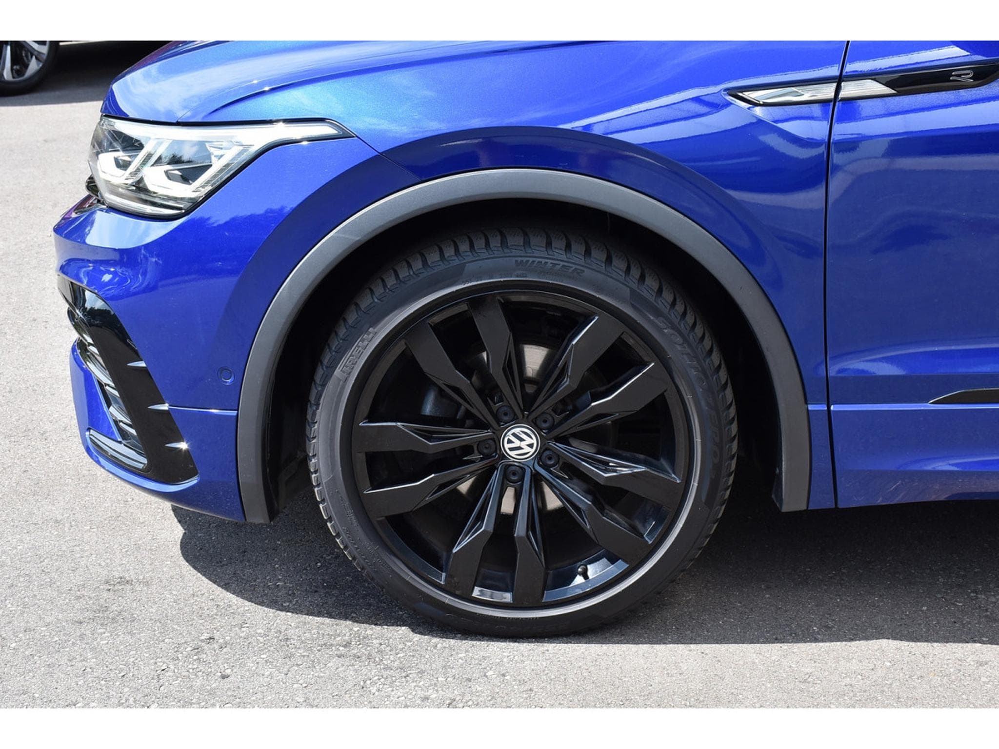 VW Tiguan 2.0 TDI 4Motion R-Line DSG TRAVEL PARK CAM ATT RMQ (2022) - Foto 5