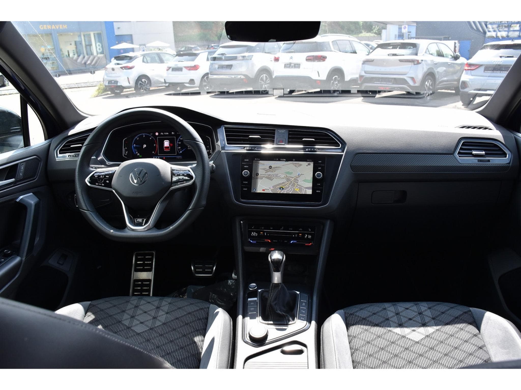 VW Tiguan 2.0 TDI 4Motion R-Line DSG TRAVEL PARK CAM ATT RMQ (2022) - Foto 9