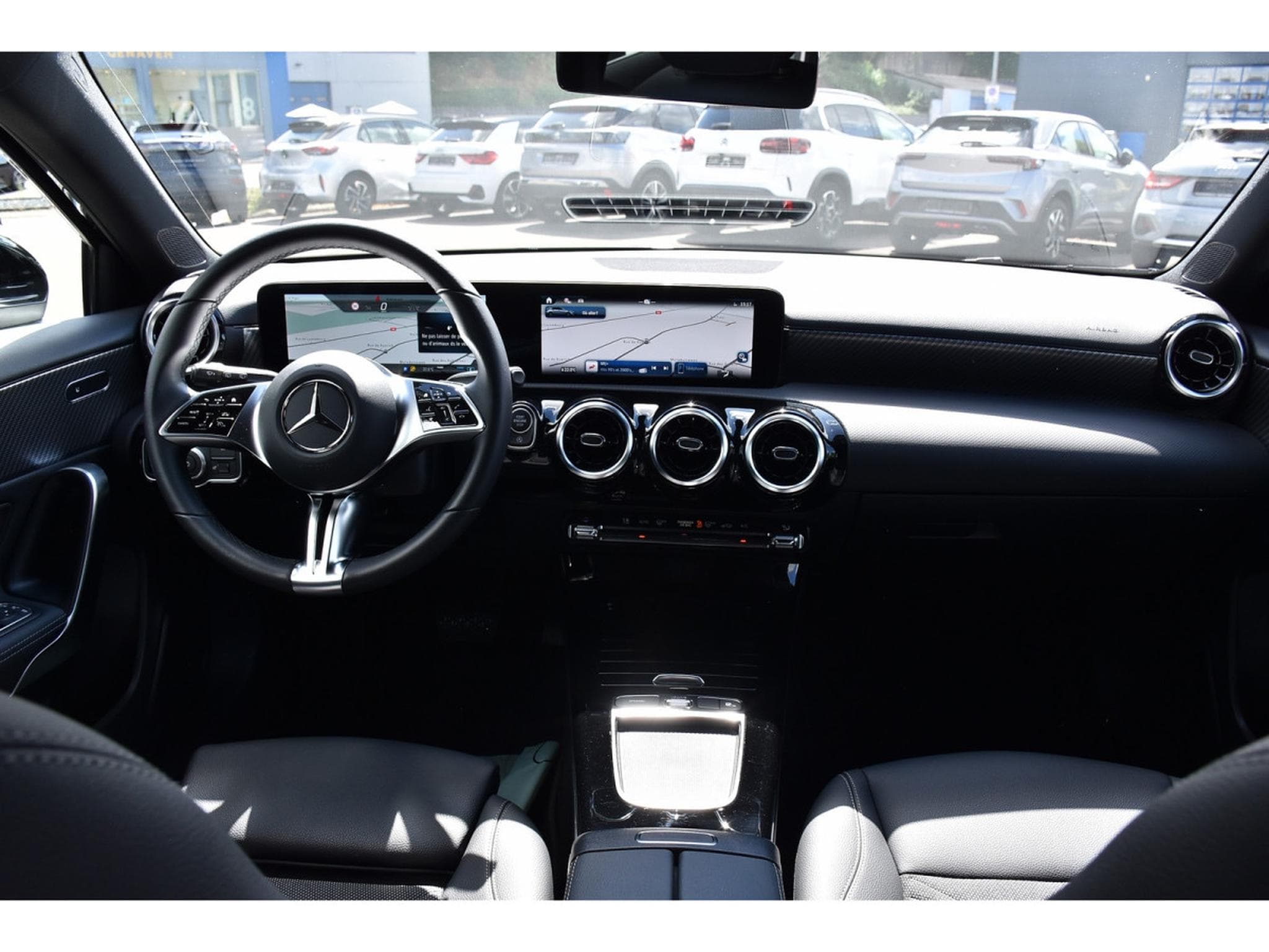 Mercedes A 180 Progressive 7G-DCT CUIR GPS LANE CAM 1° MAIN (2025) - Foto 9