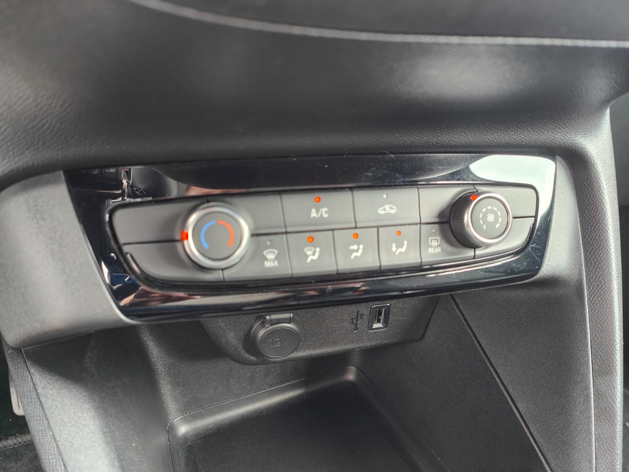 Opel Corsa 1.5 TURBO D CARPLAY BLUETOOTH CLIM CAMERA (2022) - Photo 13