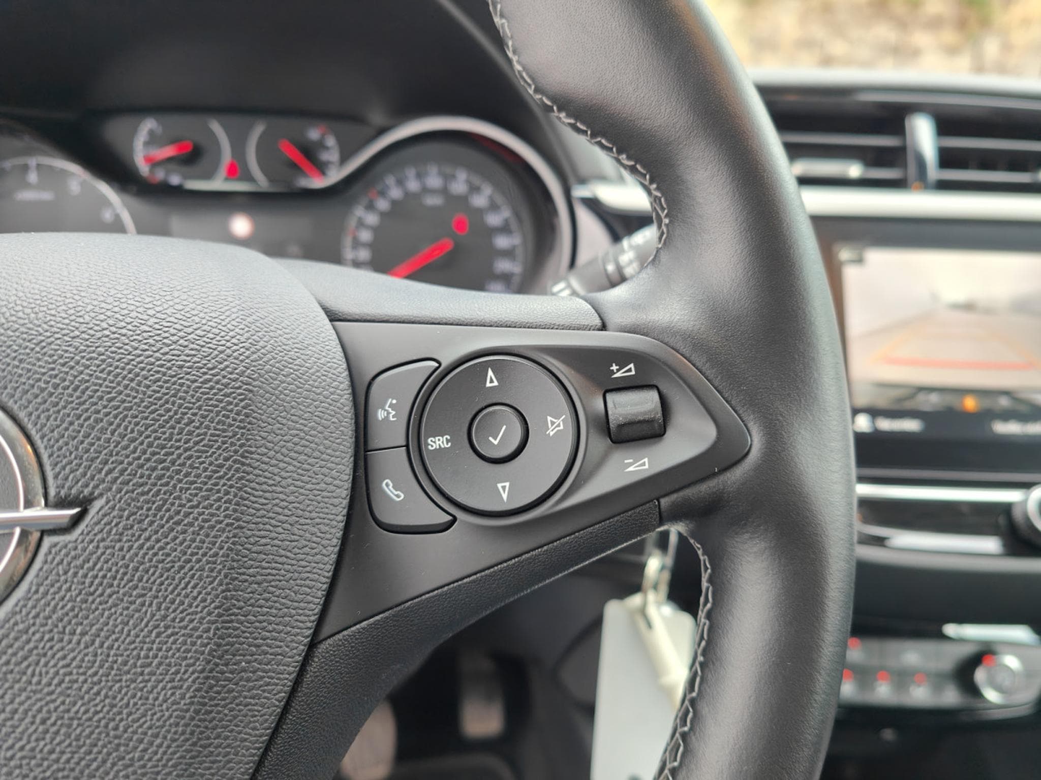 Opel Corsa 1.5 TURBO D CARPLAY BLUETOOTH CLIM CAMERA (2022) - Photo 16