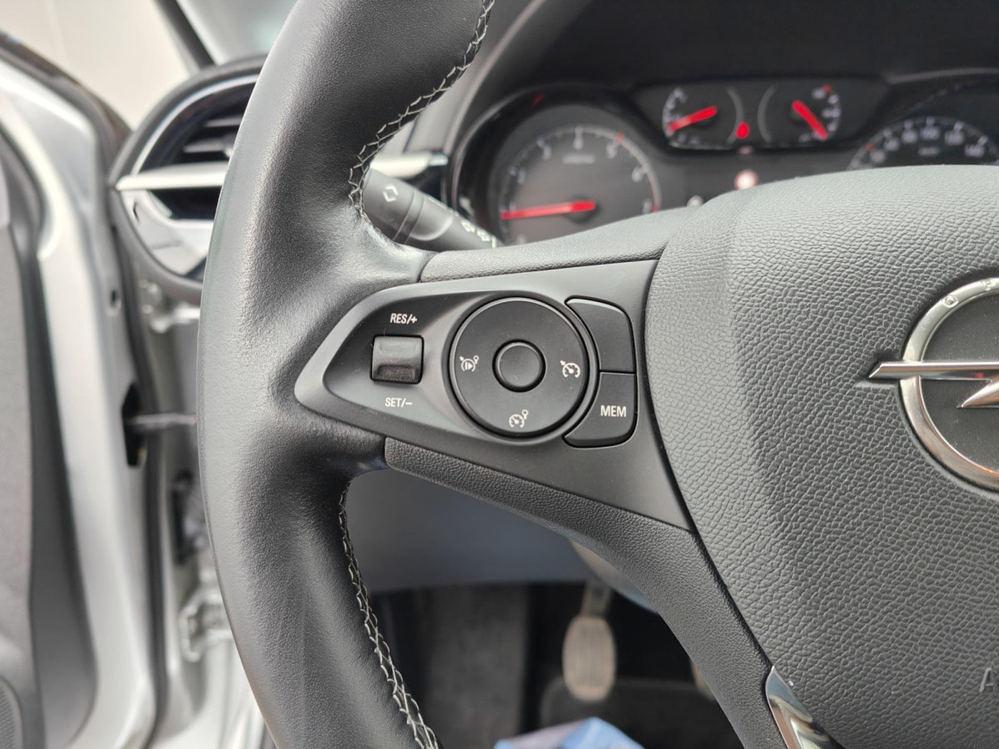 Opel Corsa 1.5 TURBO D CARPLAY BLUETOOTH CLIM CAMERA (2022) - Photo 17