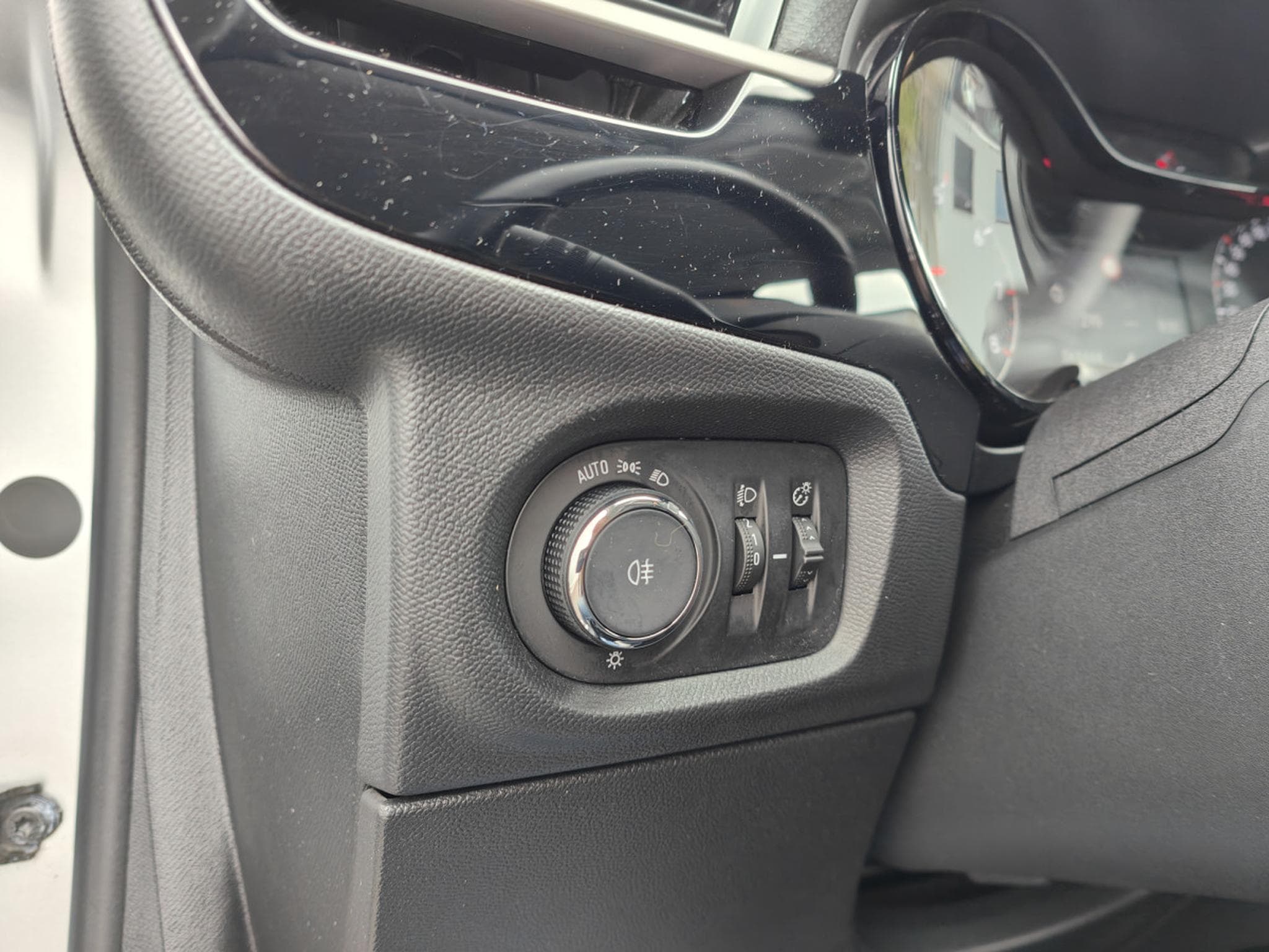 Opel Corsa 1.5 TURBO D CARPLAY BLUETOOTH CLIM CAMERA (2022) - Photo 19