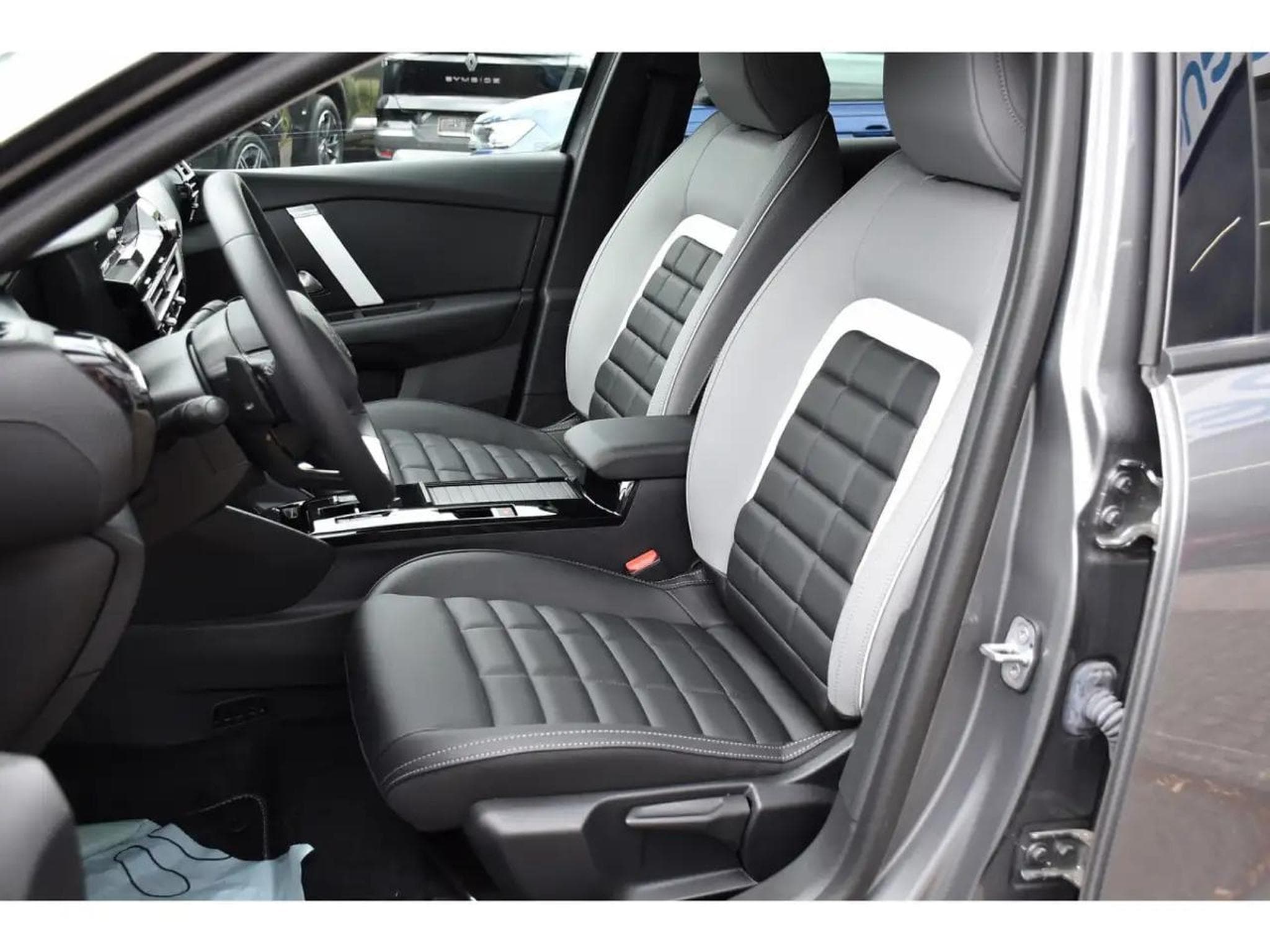 Citroën C5 X (2025) - Photo 6