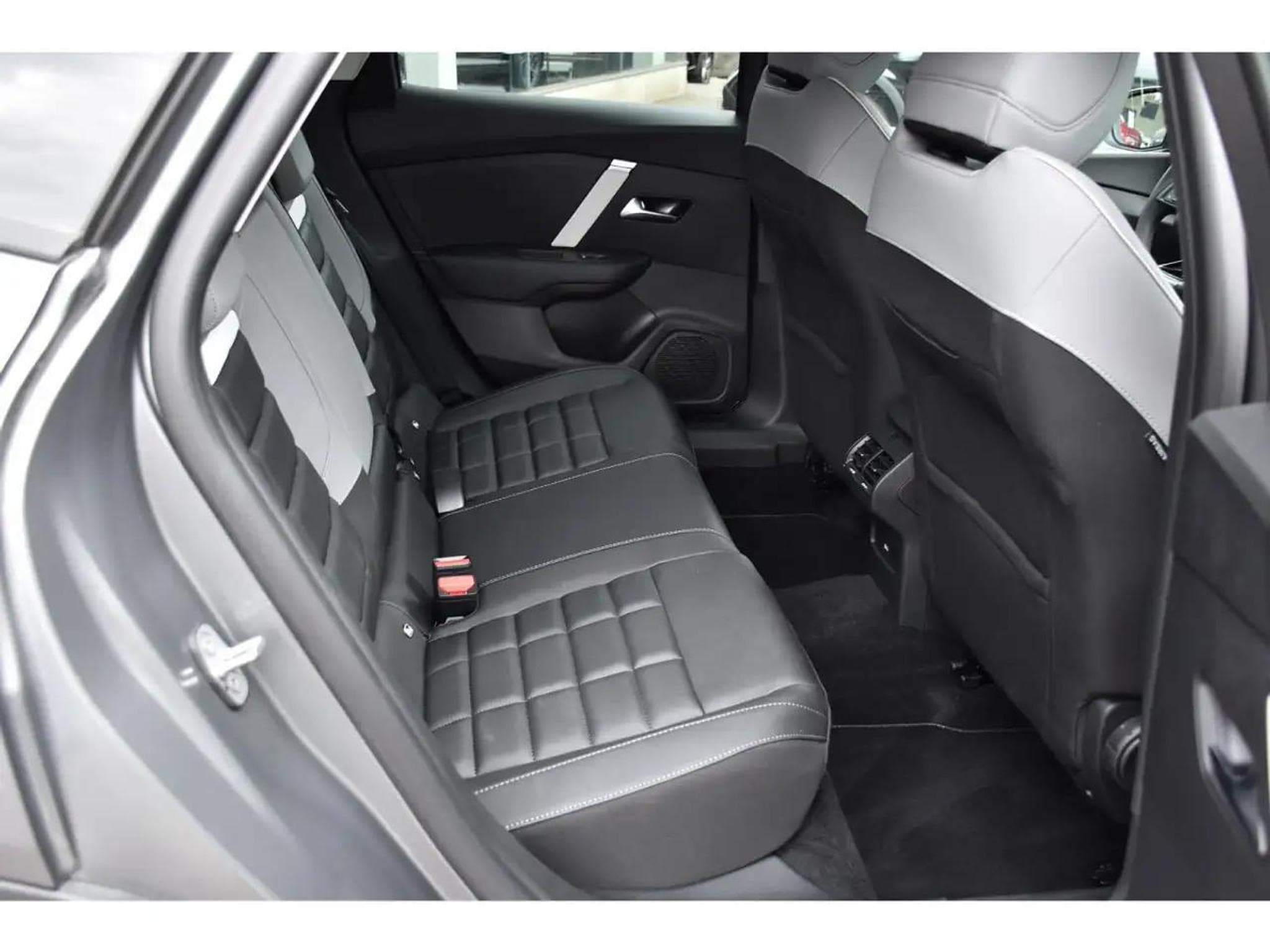Citroën C5 X (2025) - Photo 8