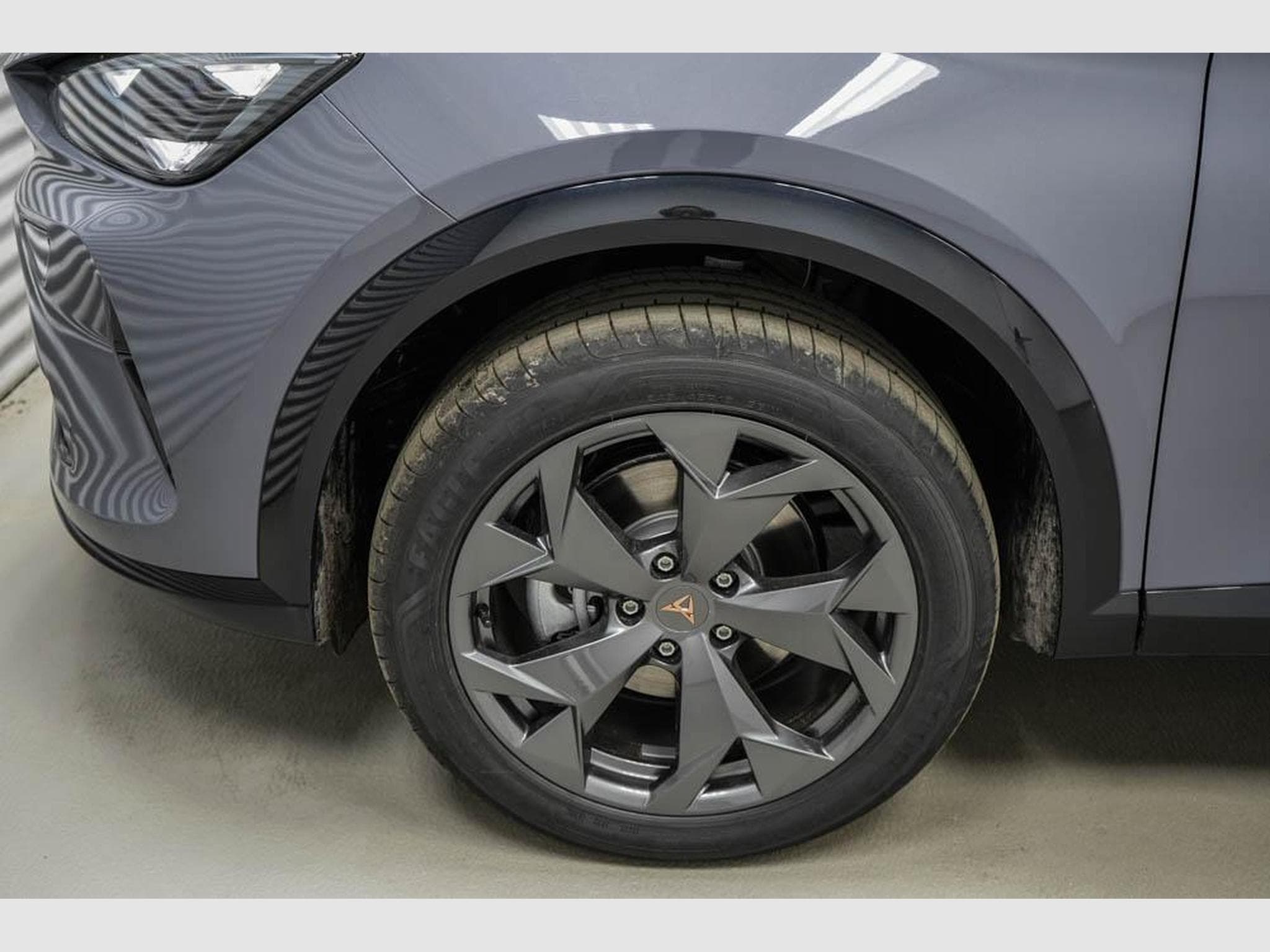 Cupra Formentor 1,5 eTSI DSG (2026) - Photo 5