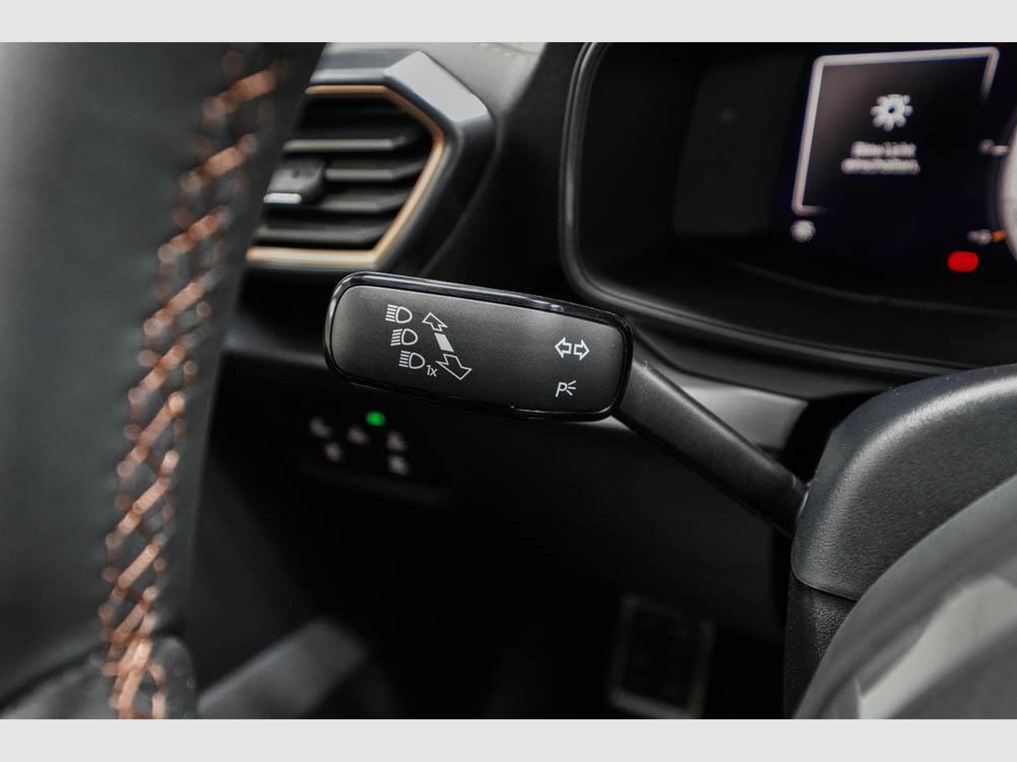 Cupra Formentor 1,5 eTSI DSG (2026) - Photo 10